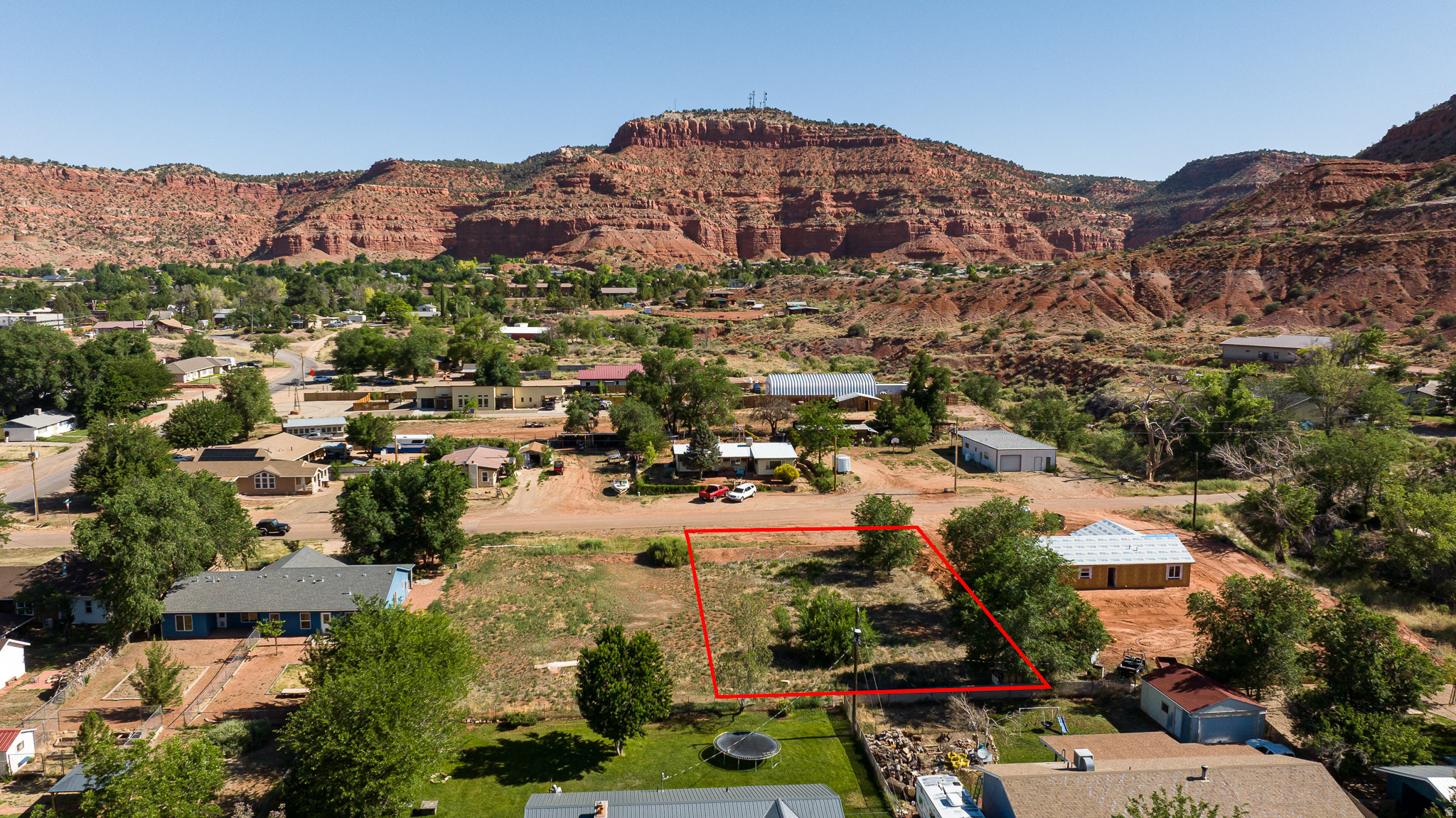 main property photo 3