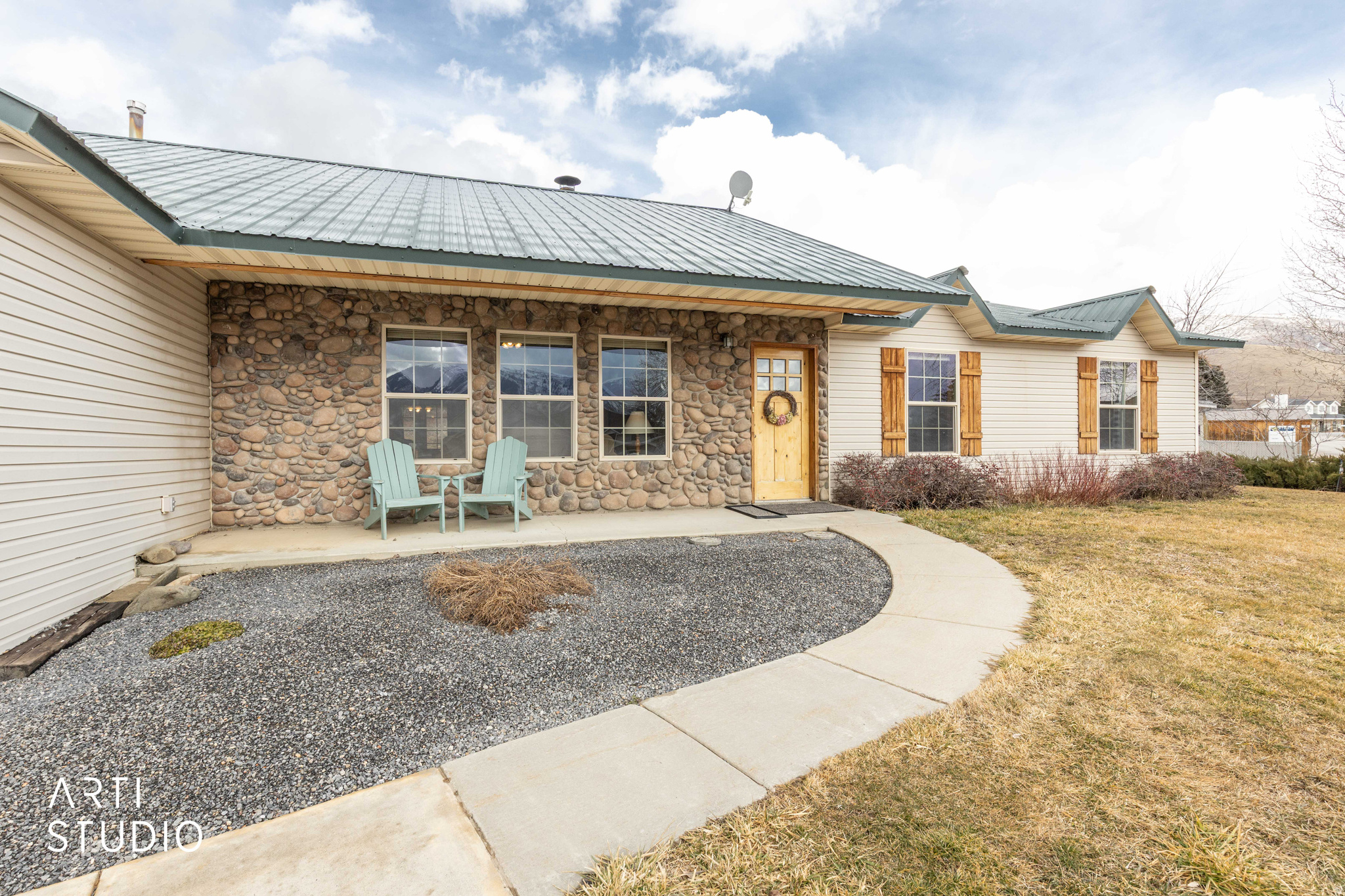 main property photo 16