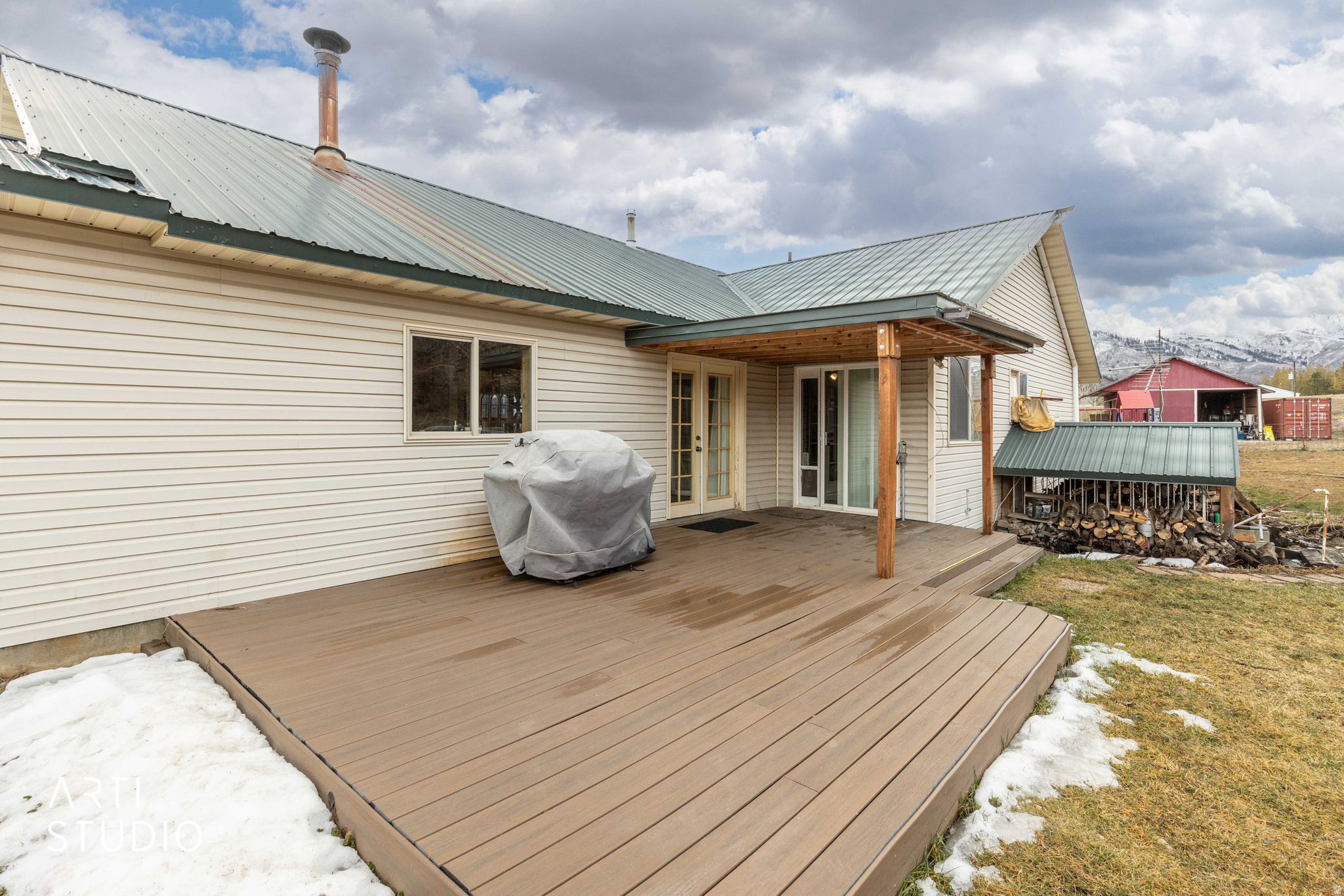main property photo 44