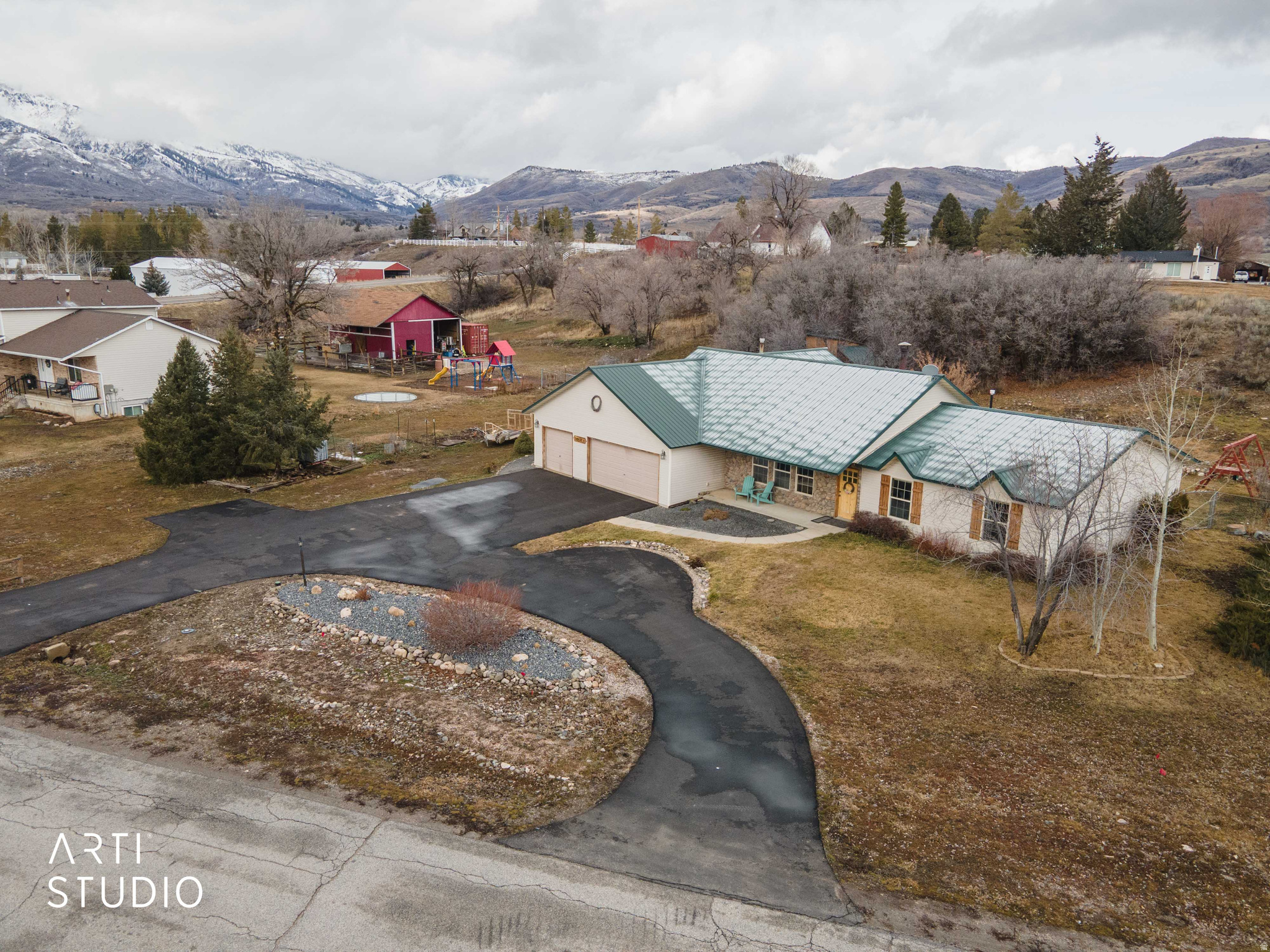 main property photo 47