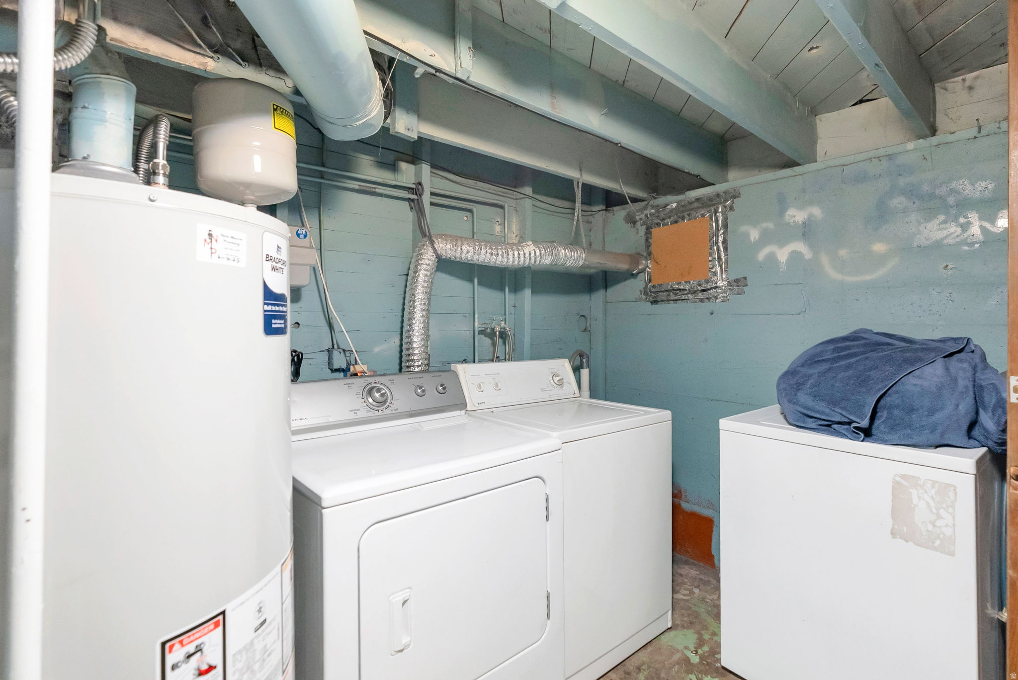 main property photo 19