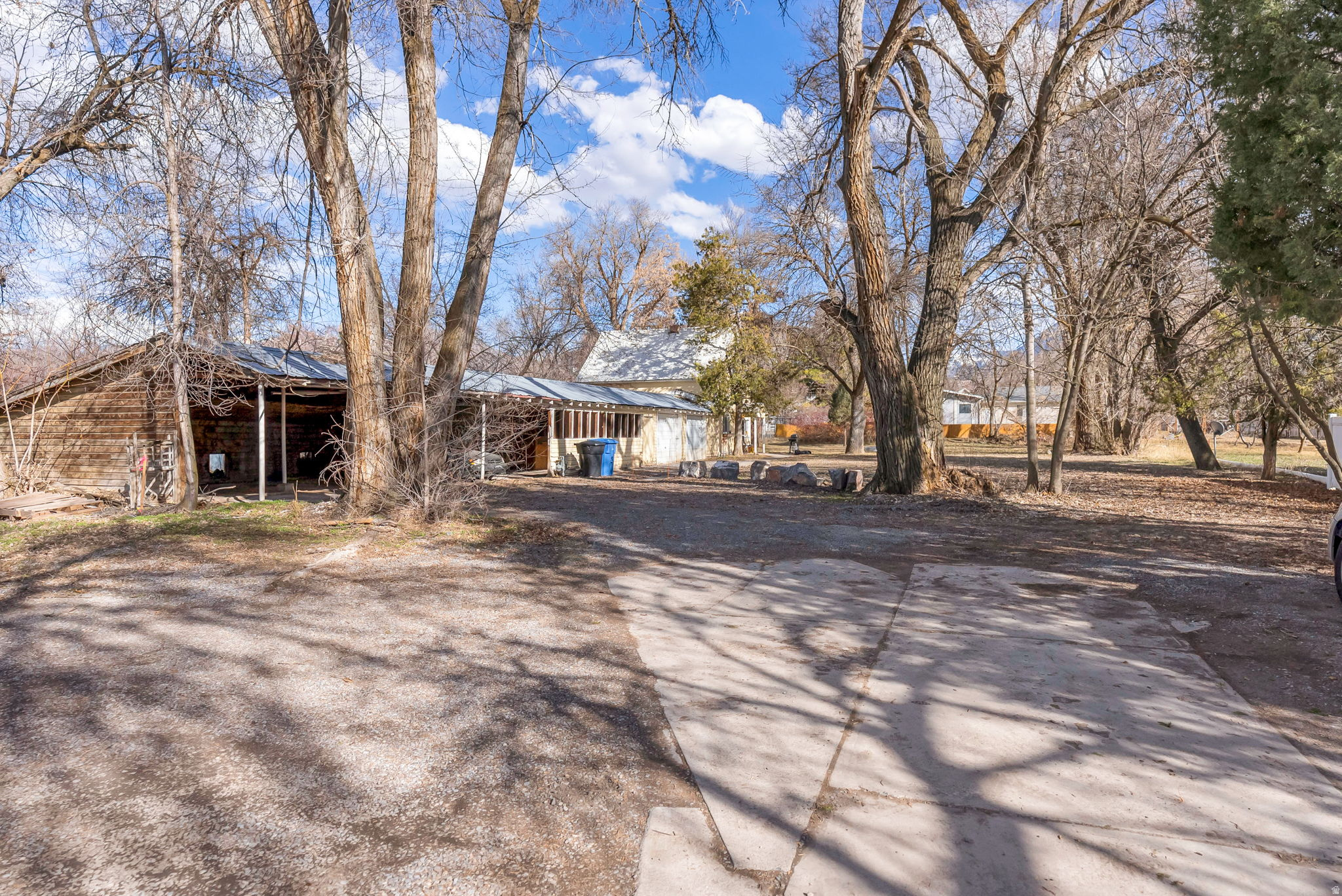 main property photo 21