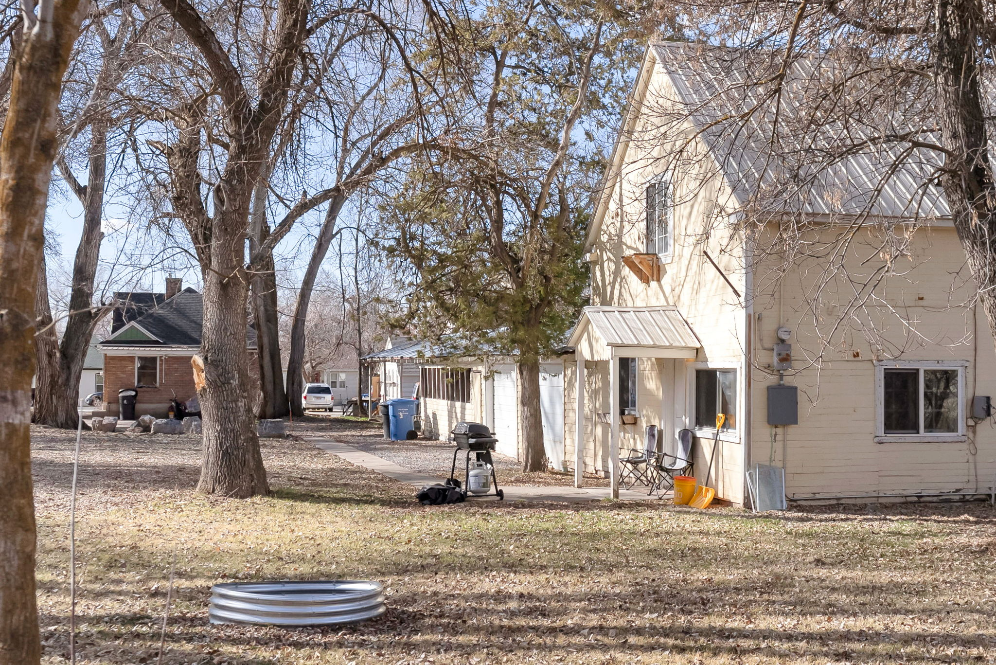 main property photo 37