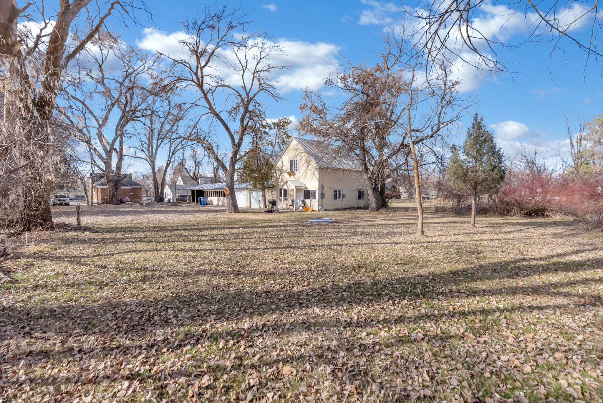 main property photo 39