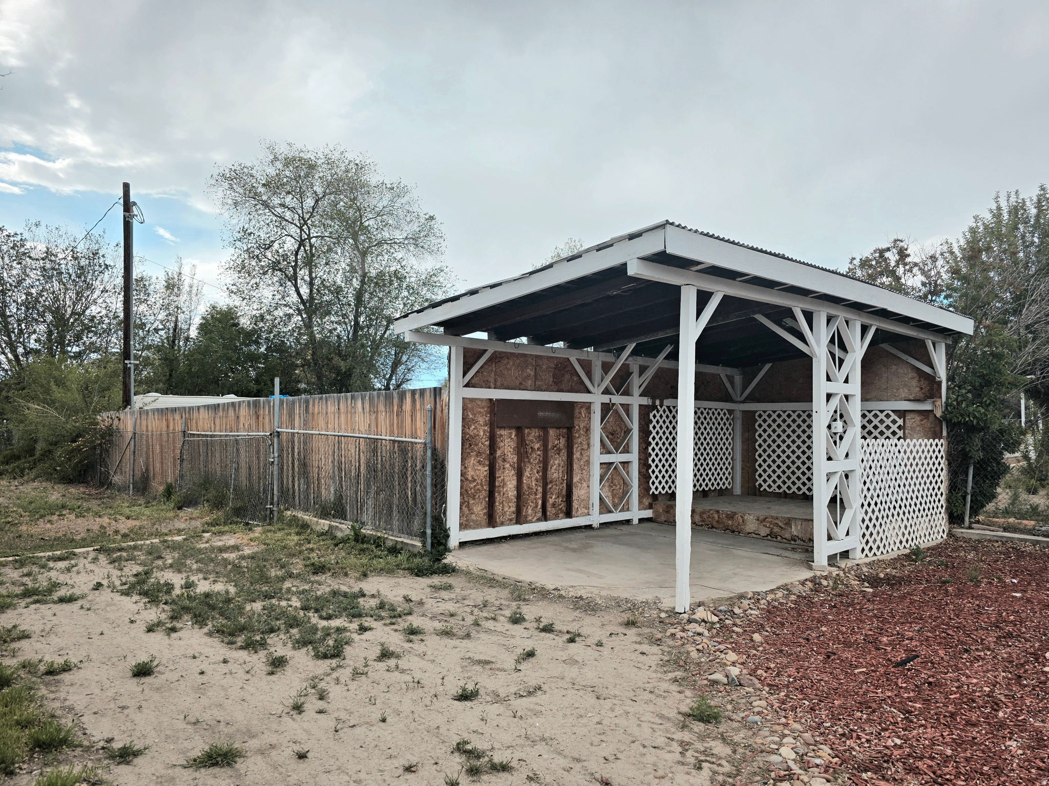 main property photo 18