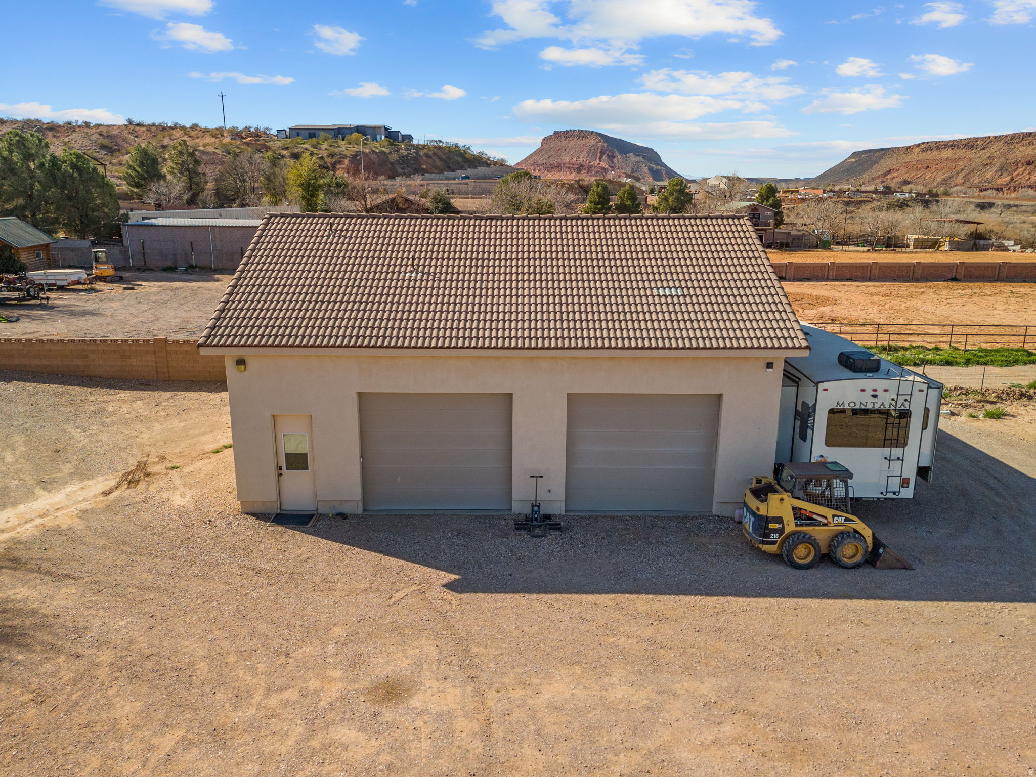main property photo 79