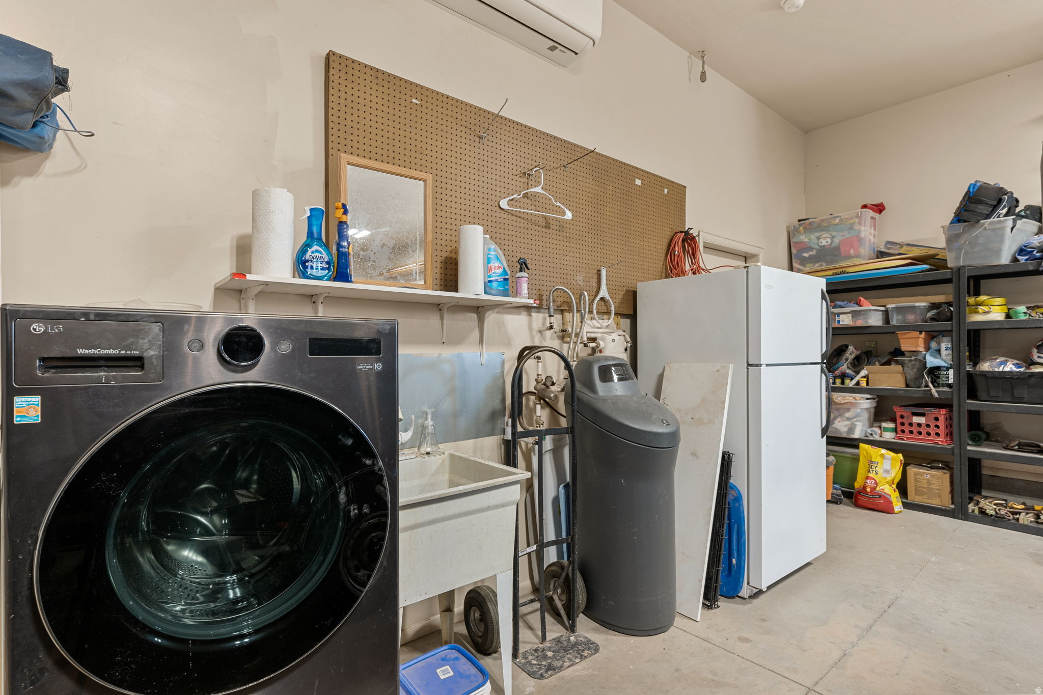 main property photo 89