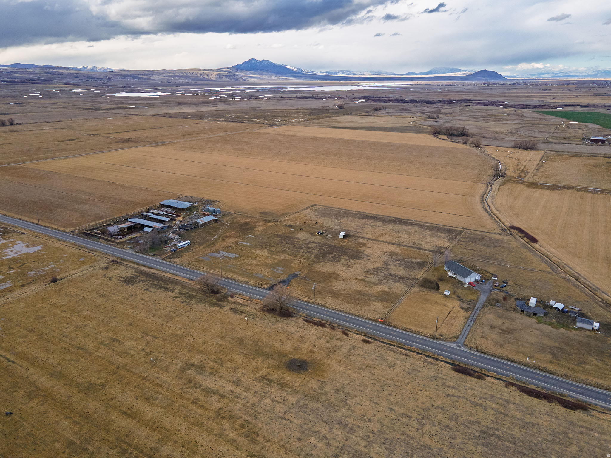 main property photo 10