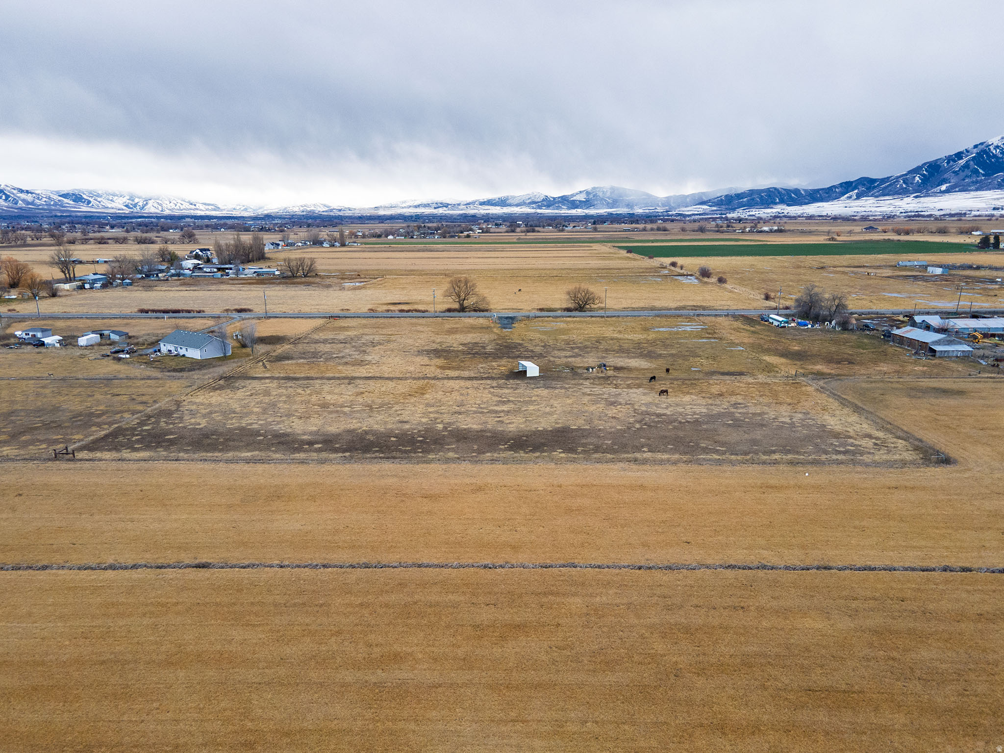 main property photo 12