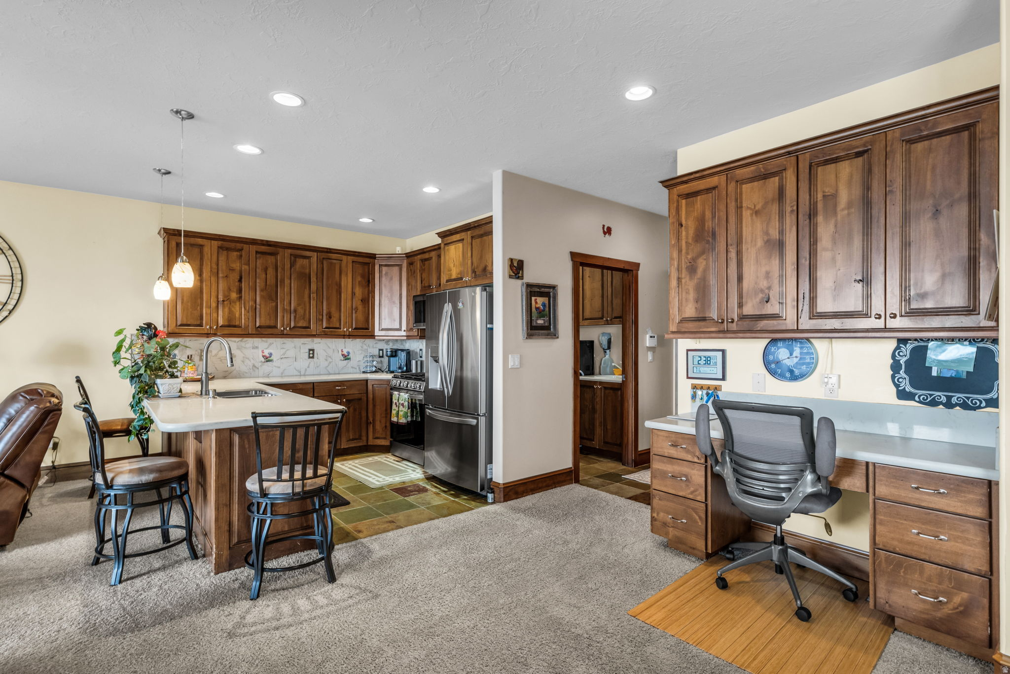 main property photo 8