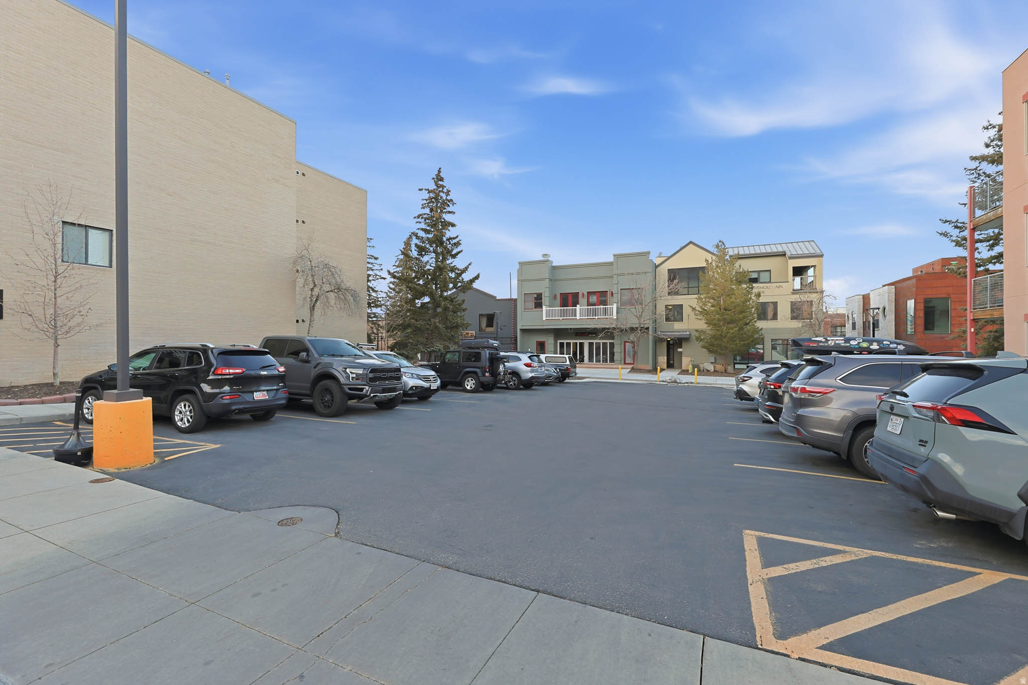 main property photo 36