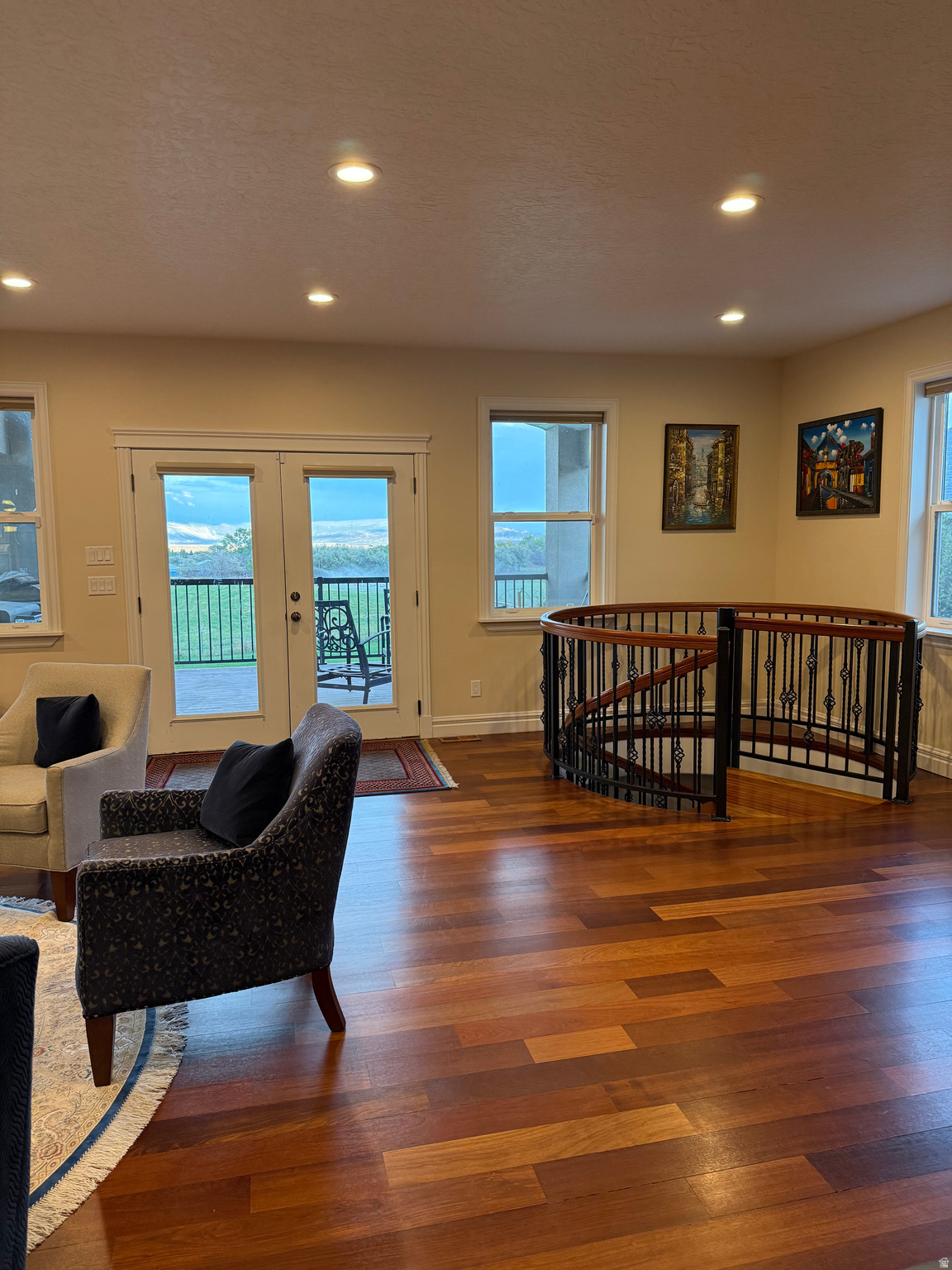 main property photo 15