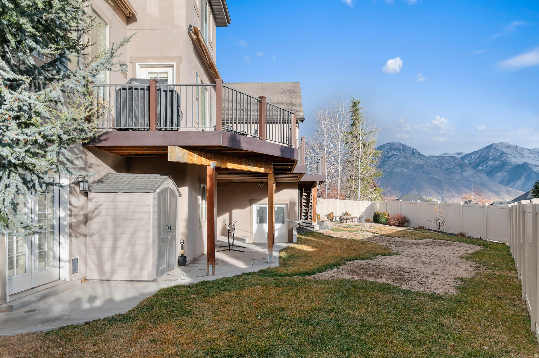 main property photo 43