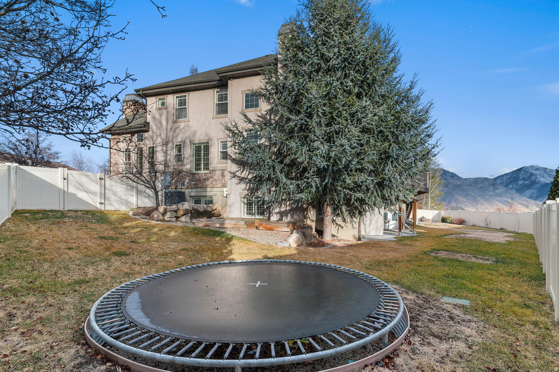 main property photo 46