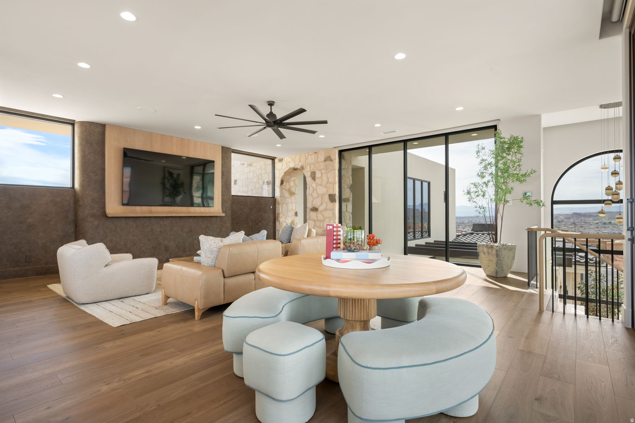main property photo 62