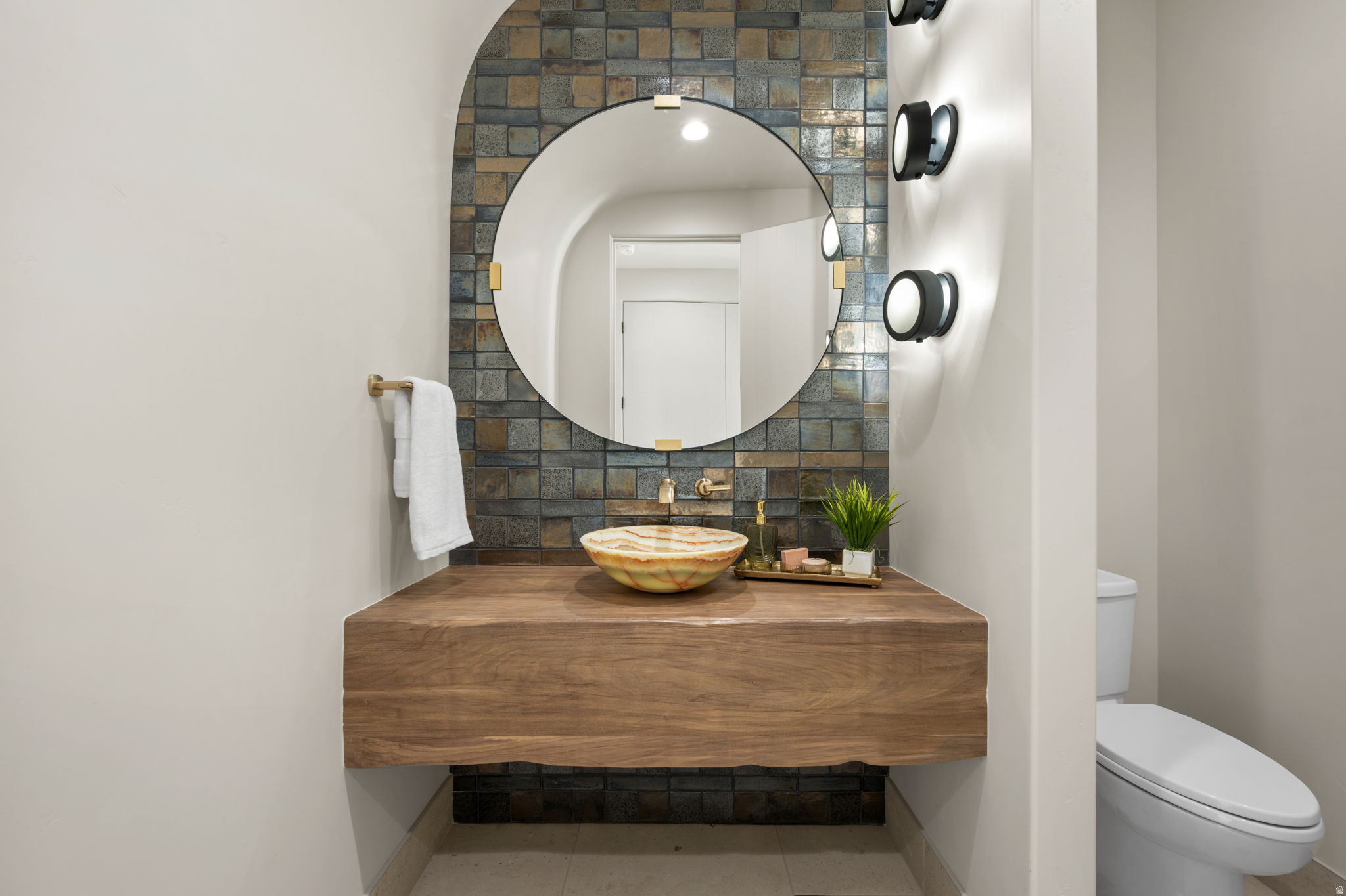 main property photo 82