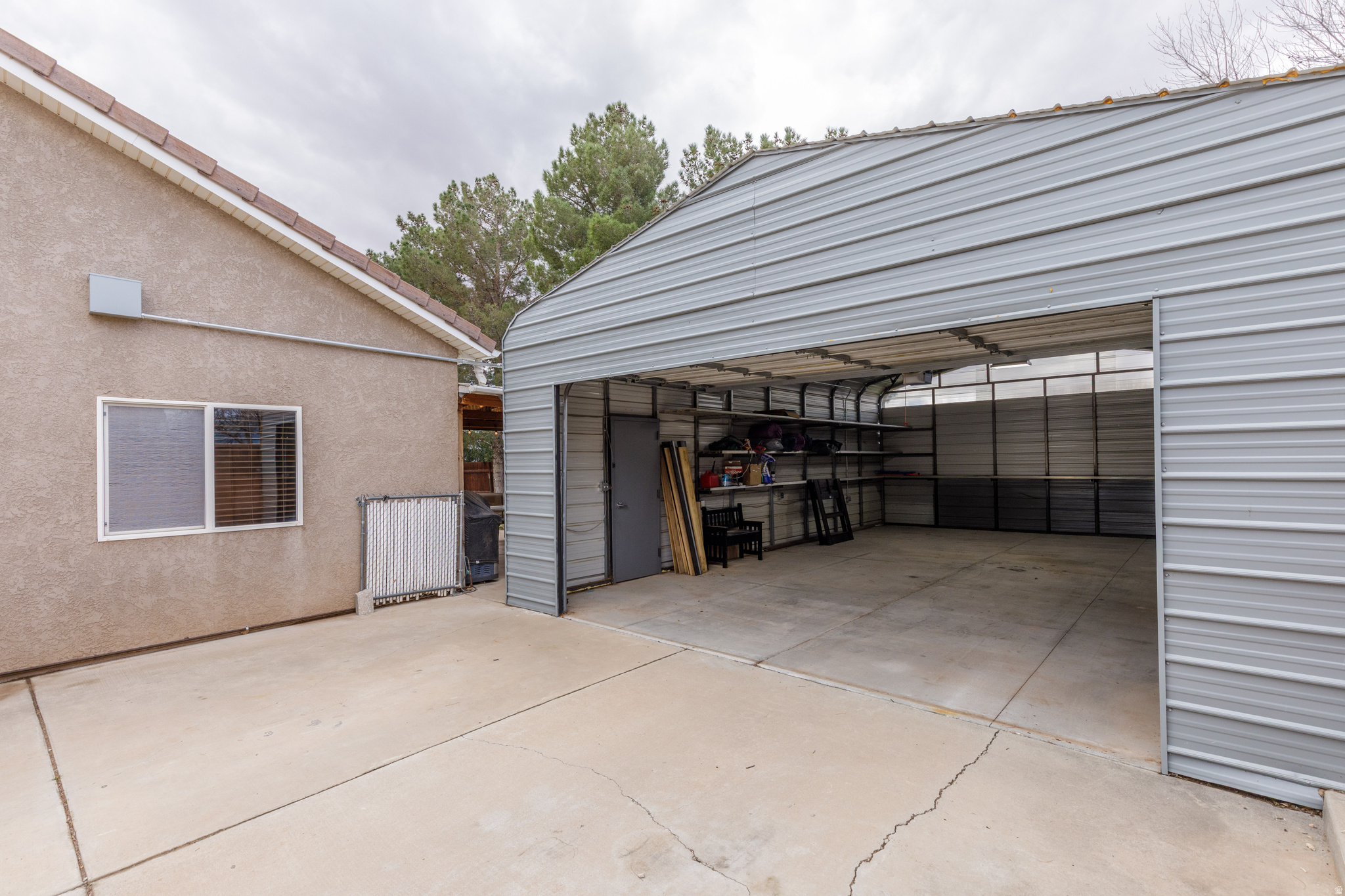main property photo 29