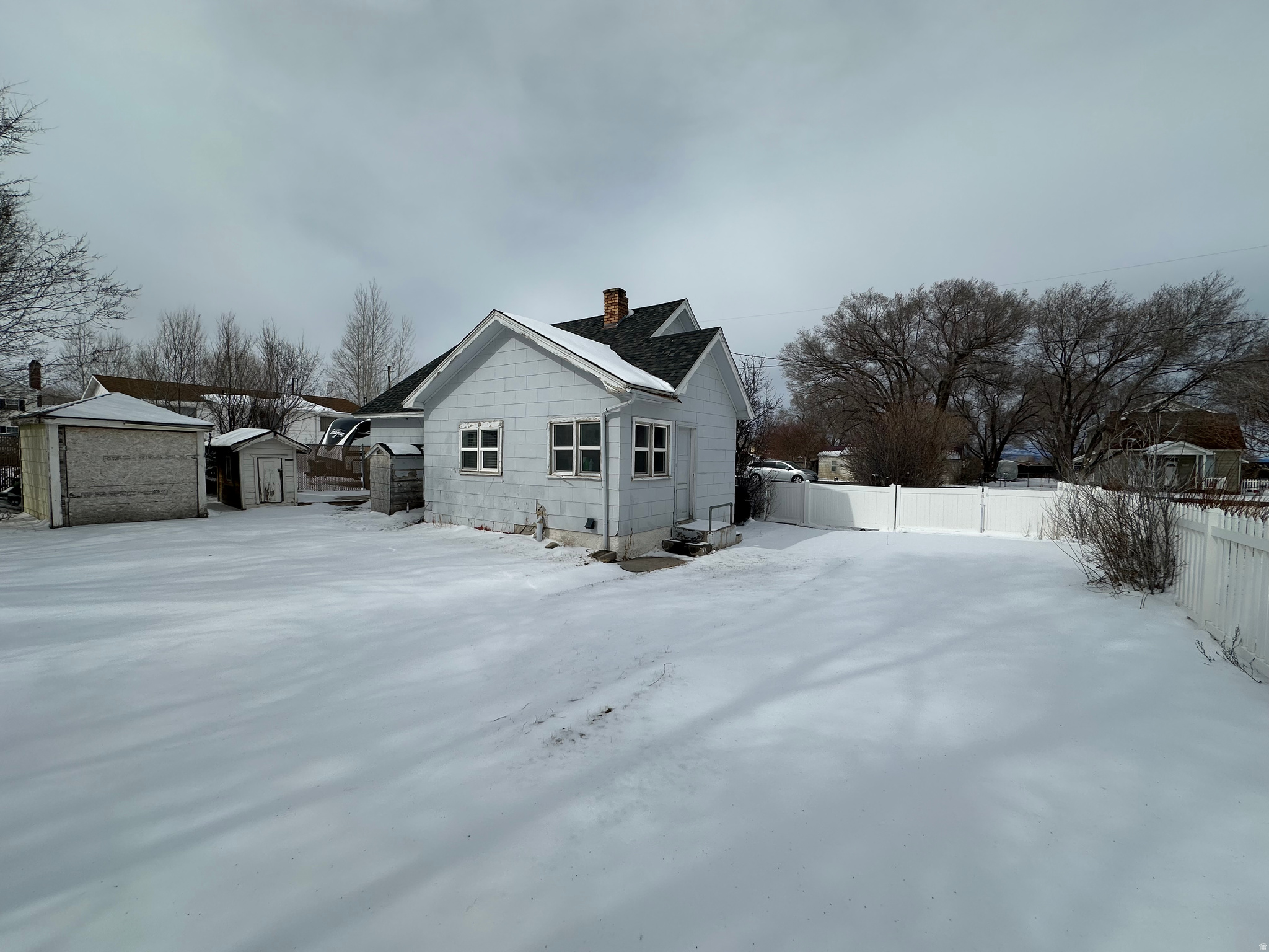 main property photo 45