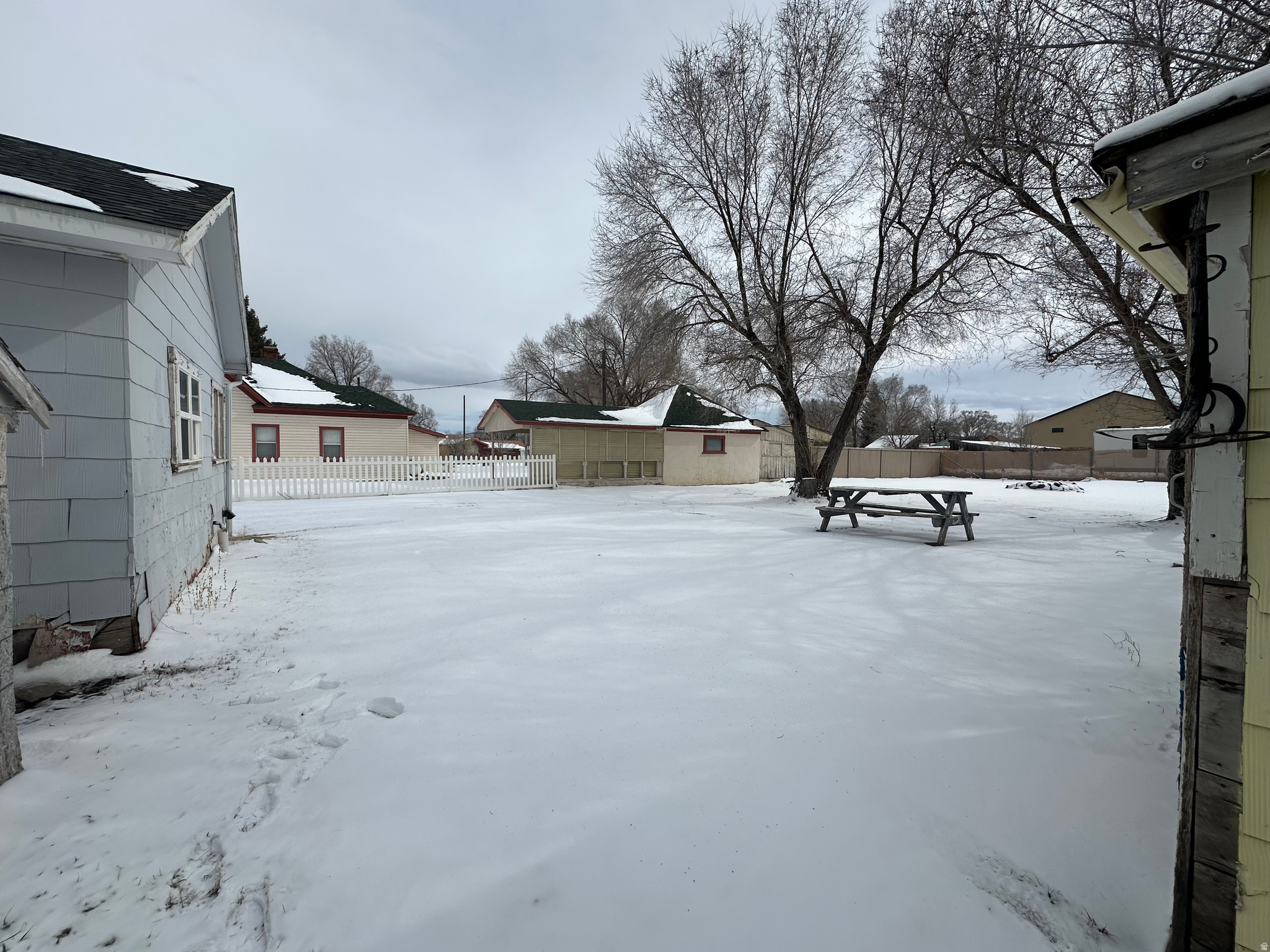 main property photo 54