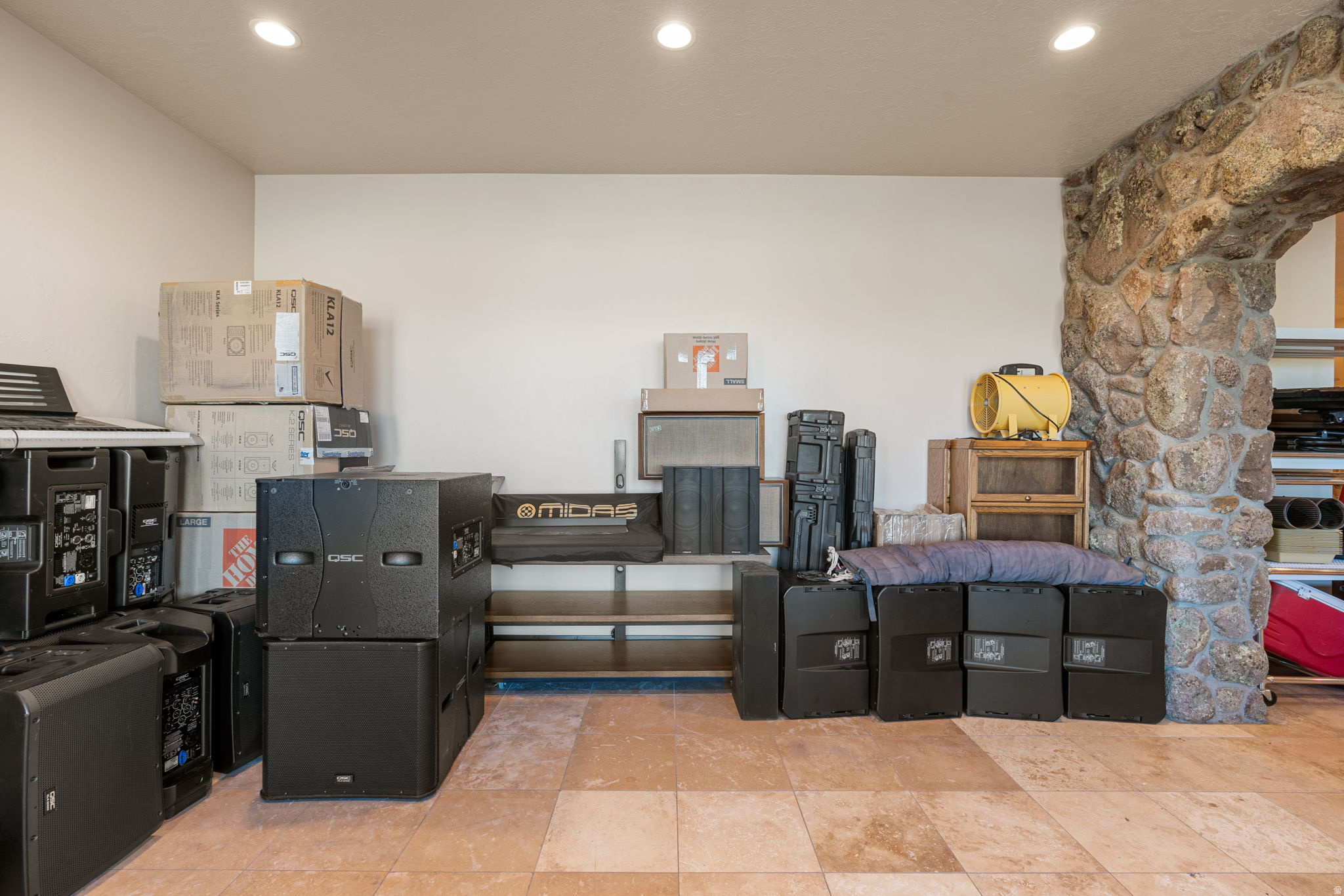 main property photo 66