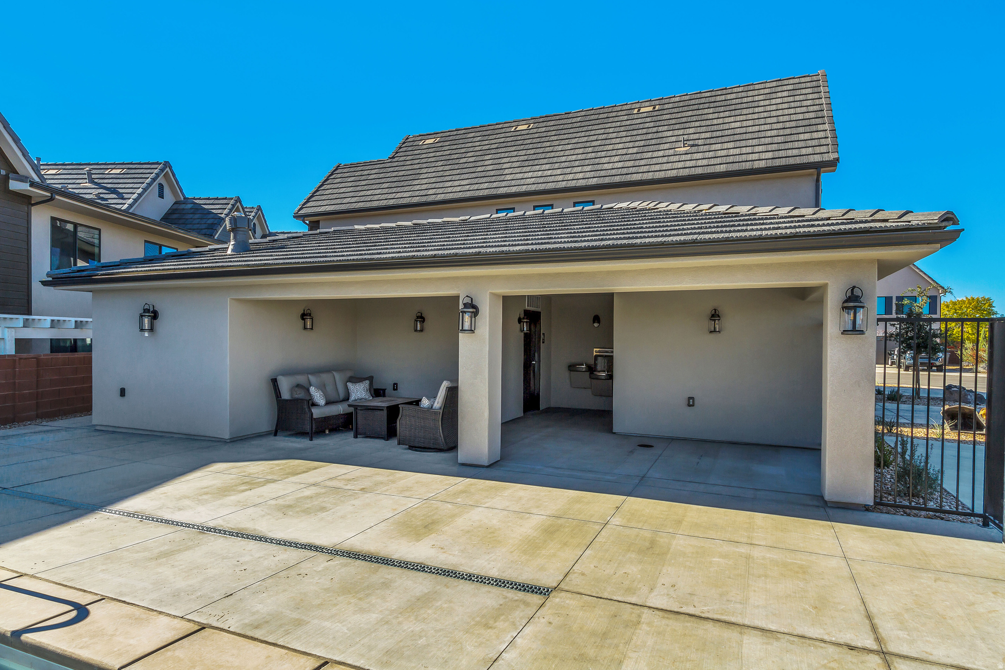 main property photo 59