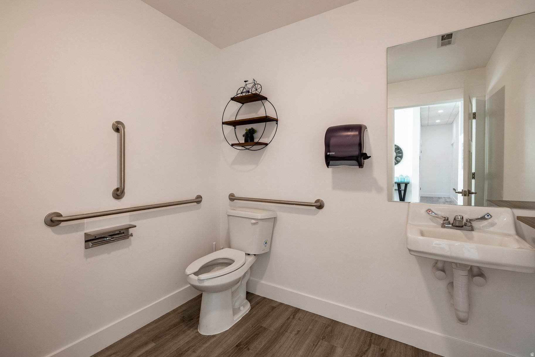 main property photo 21