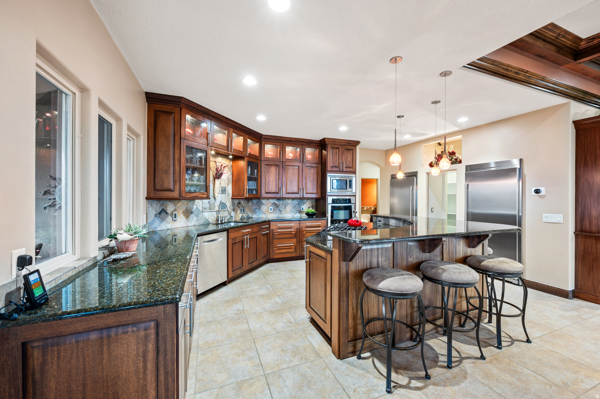 main property photo 19