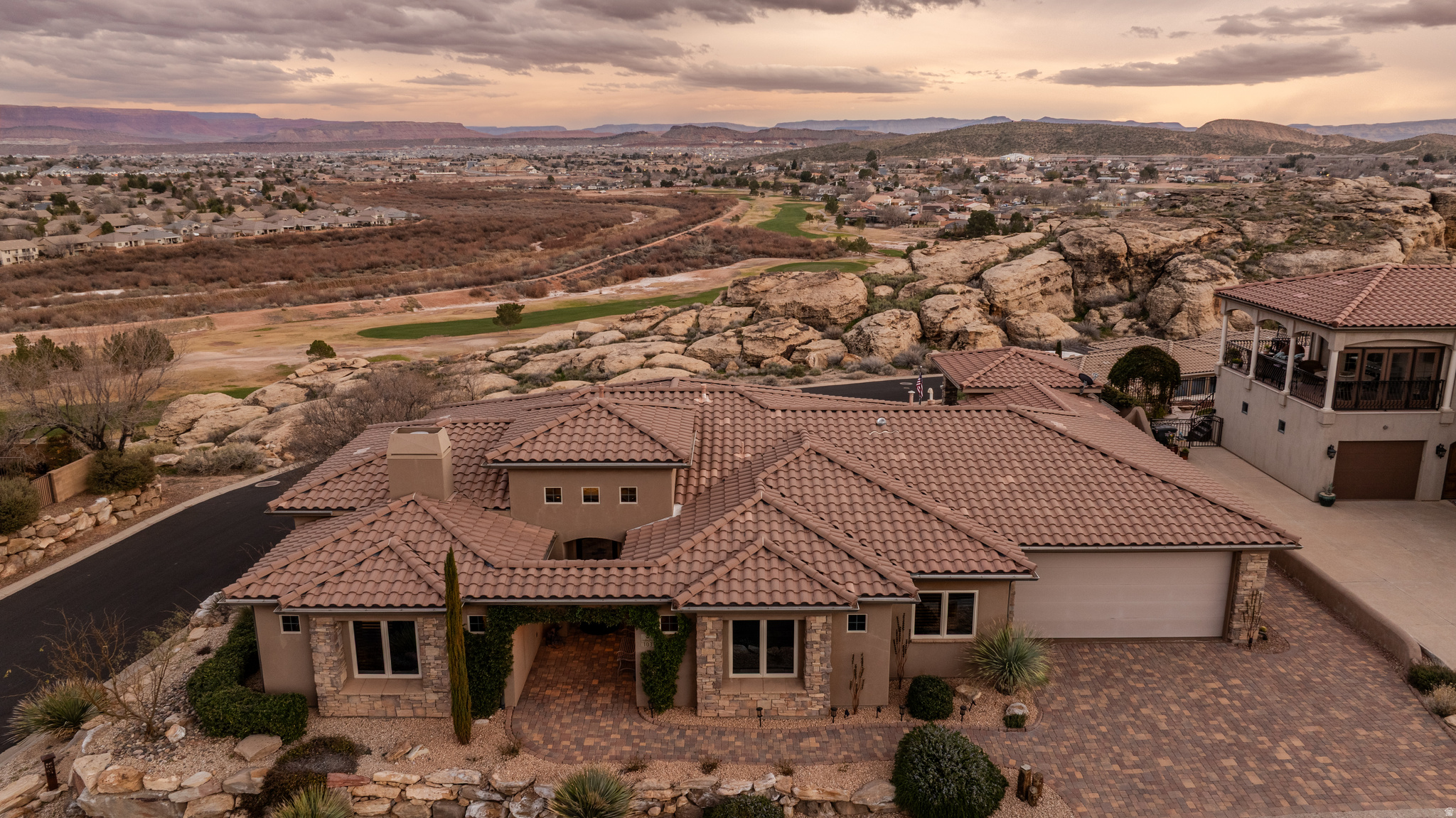main property photo 50