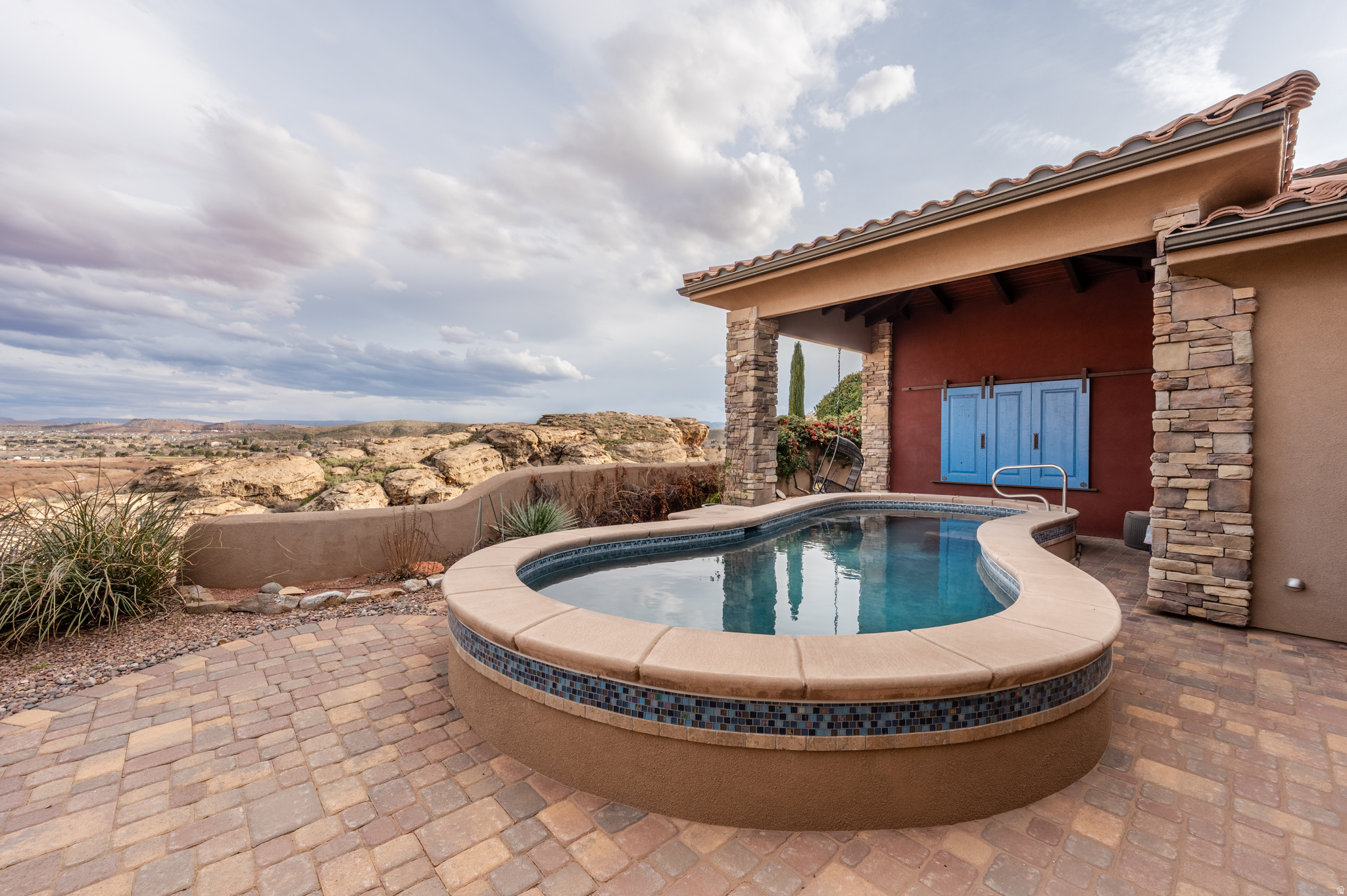main property photo 67