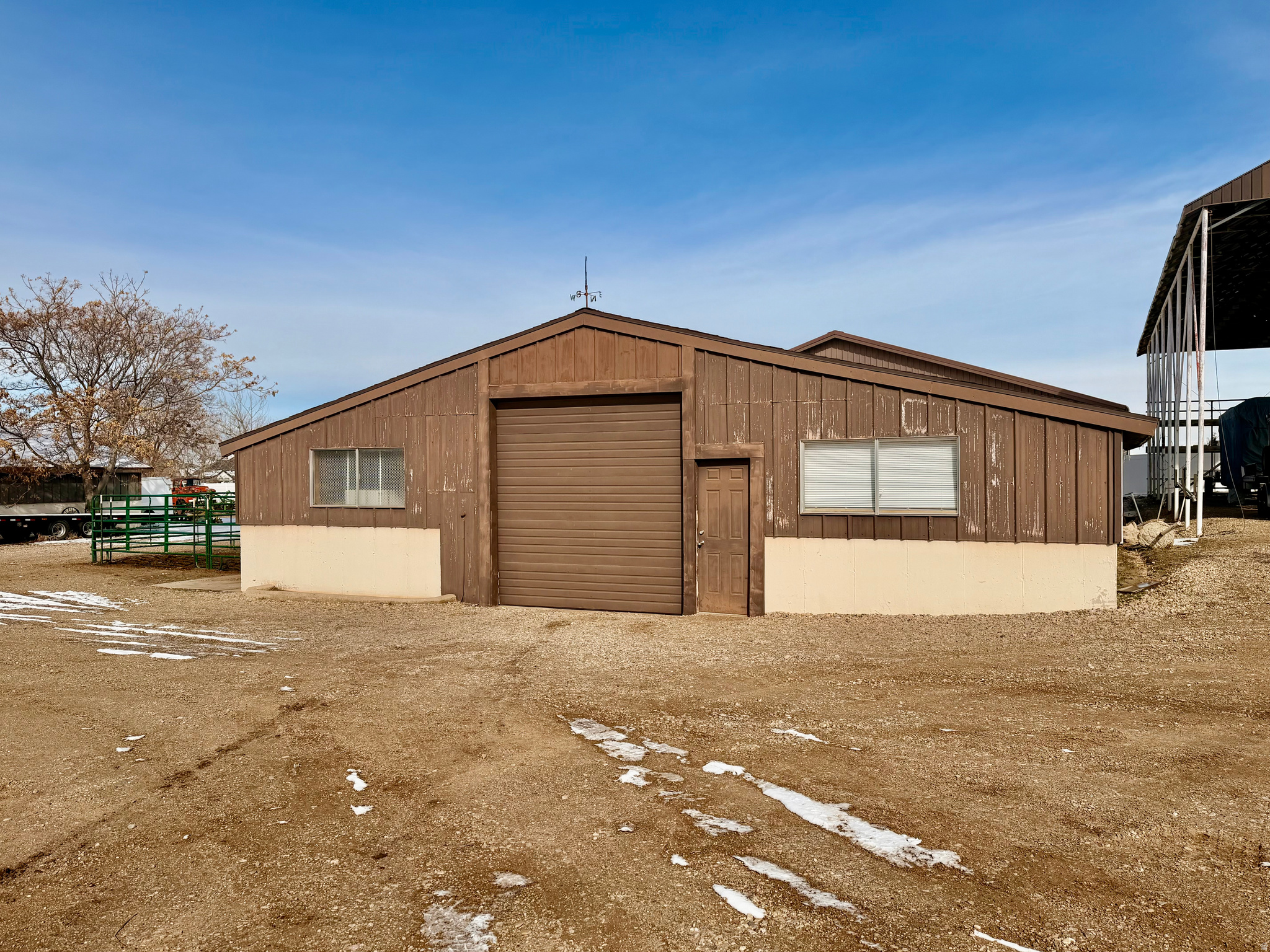 main property photo 25