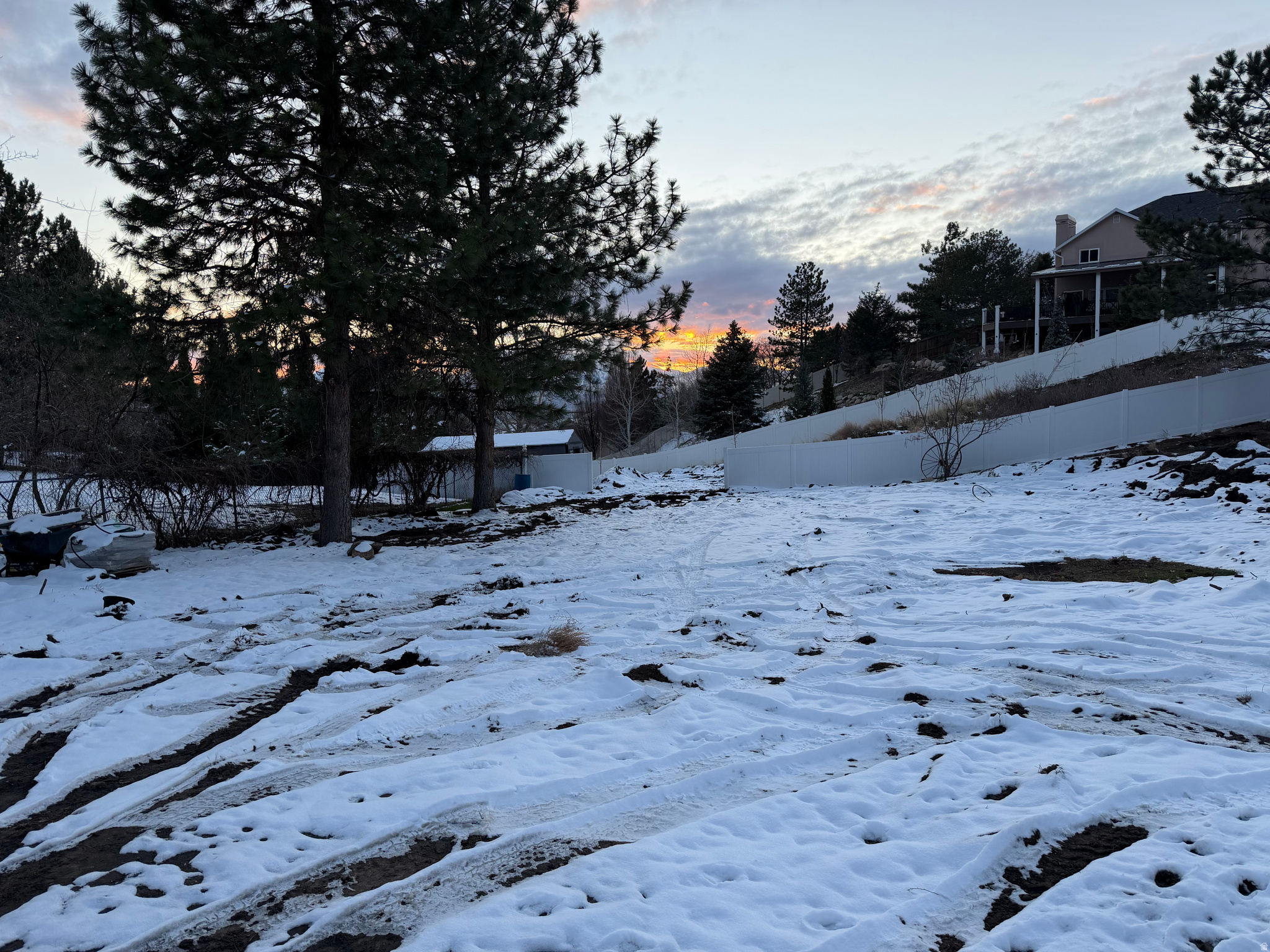 main property photo 16