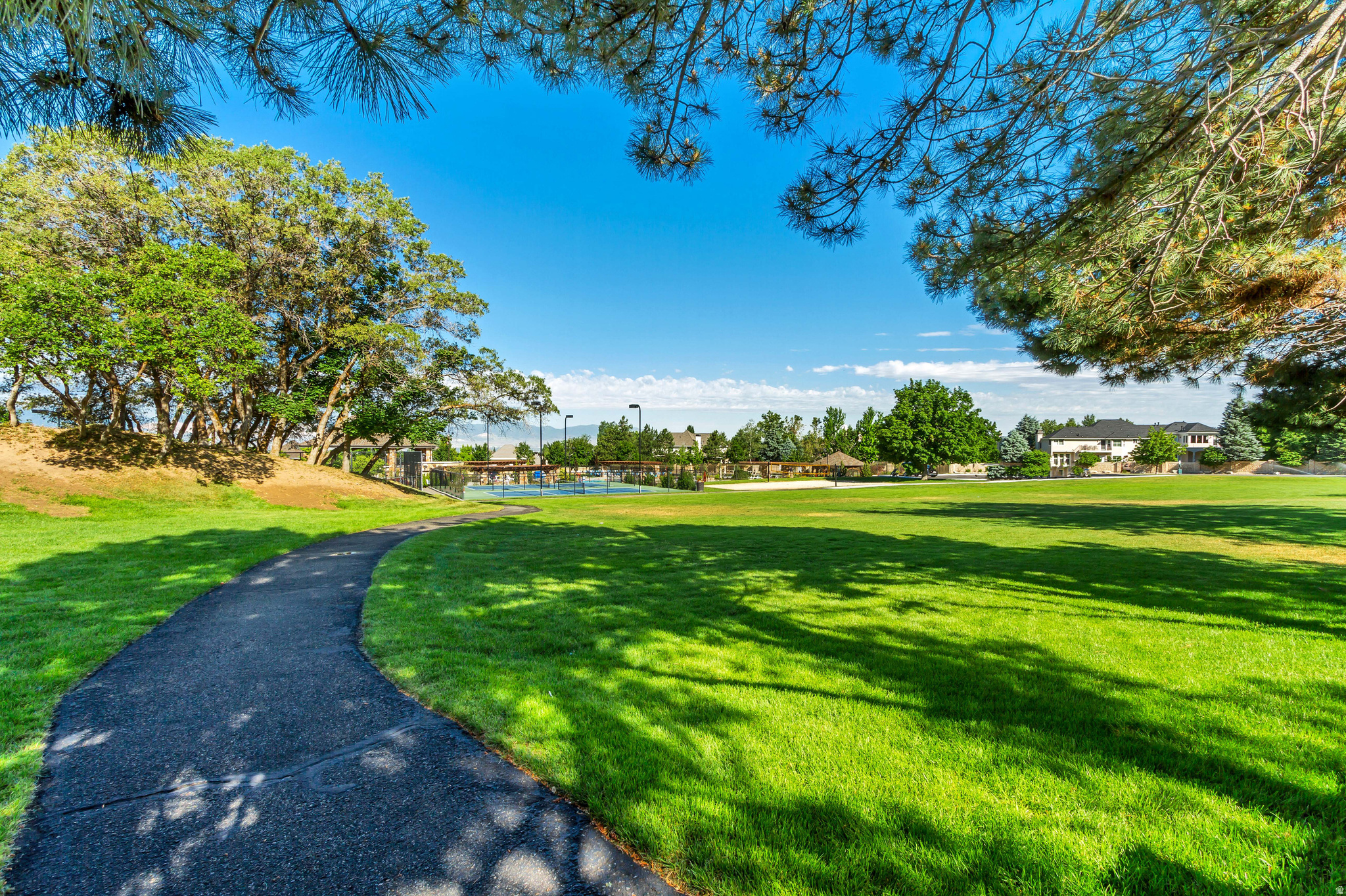 main property photo 50