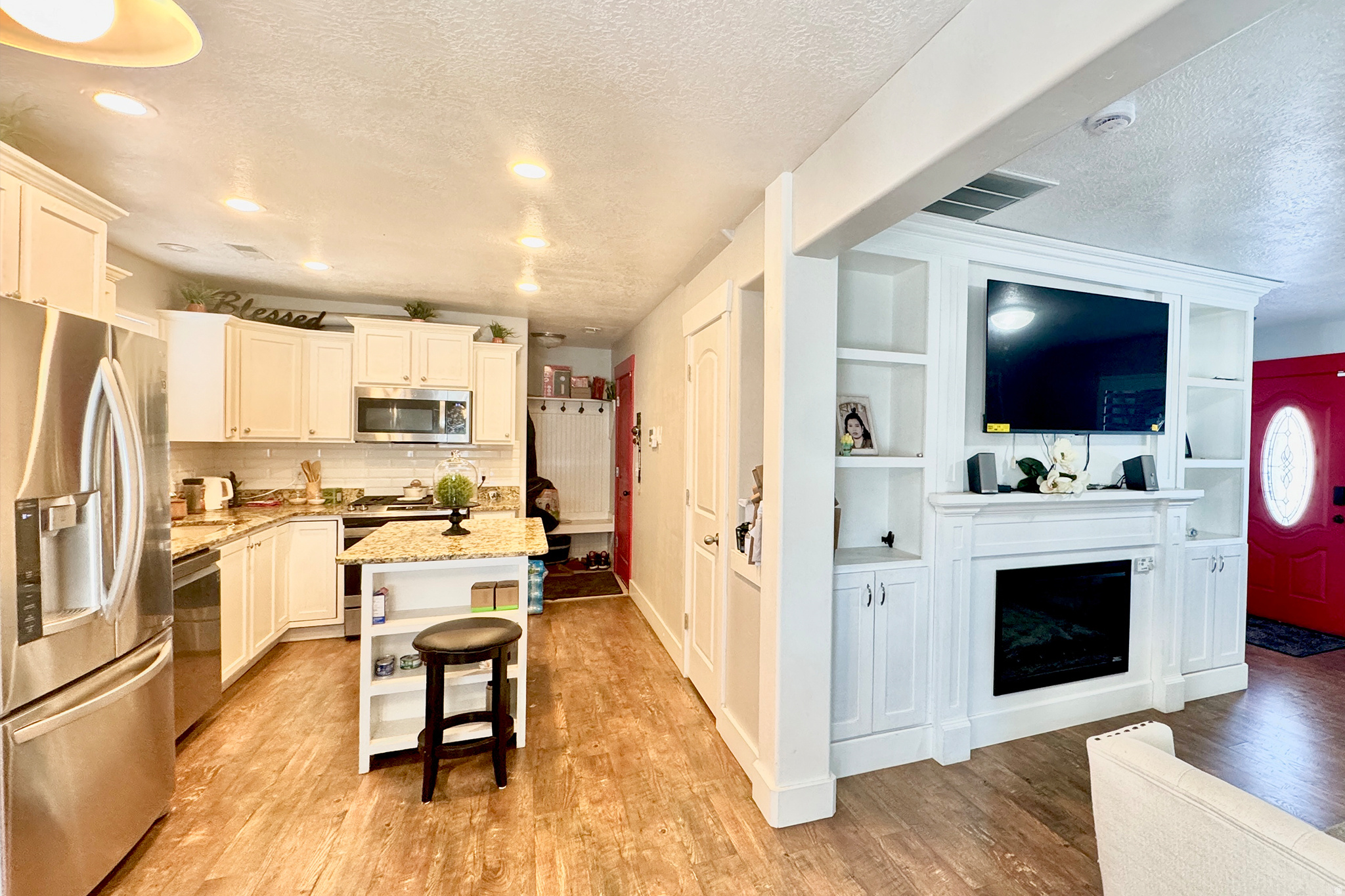 main property photo 5
