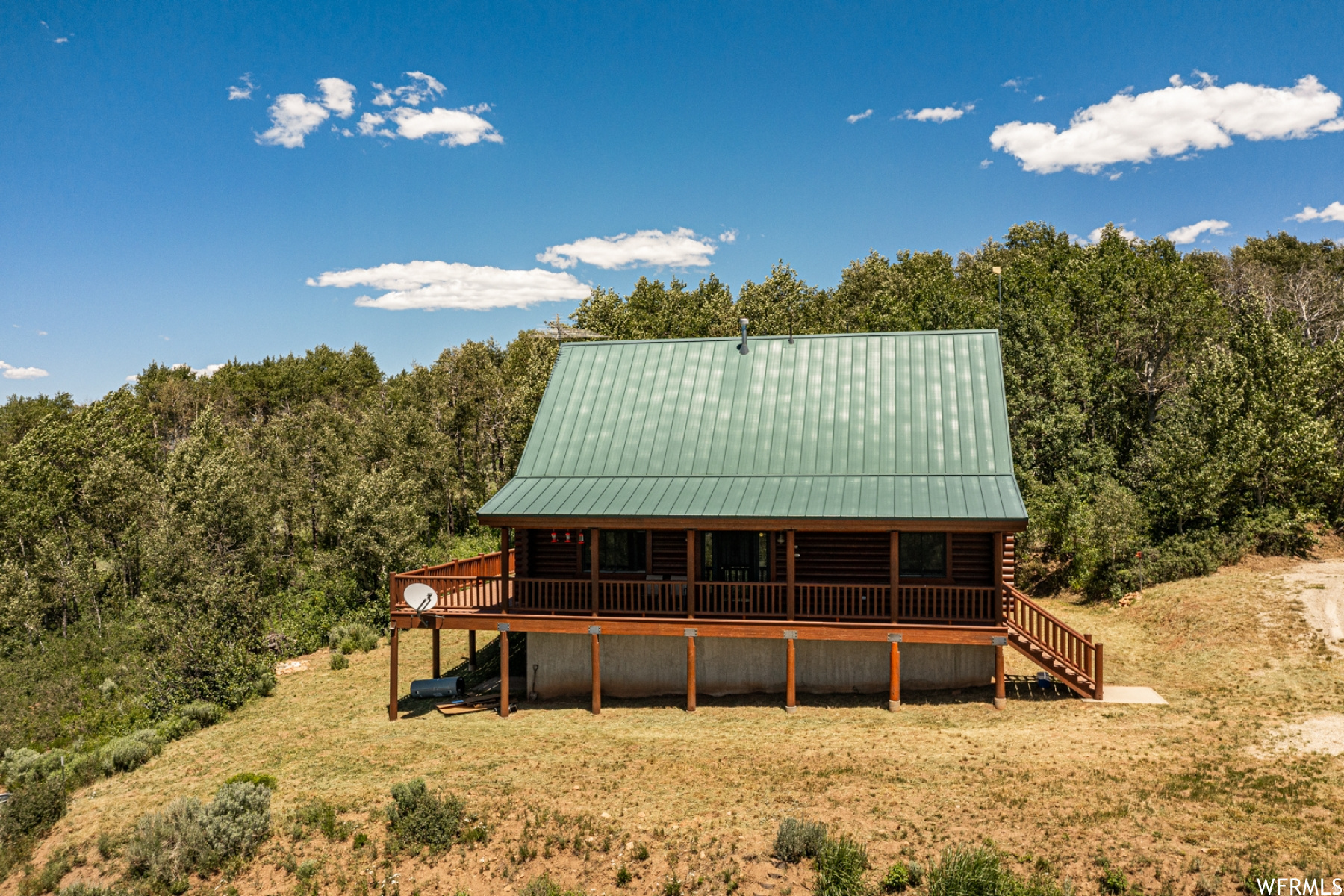 main property photo 25