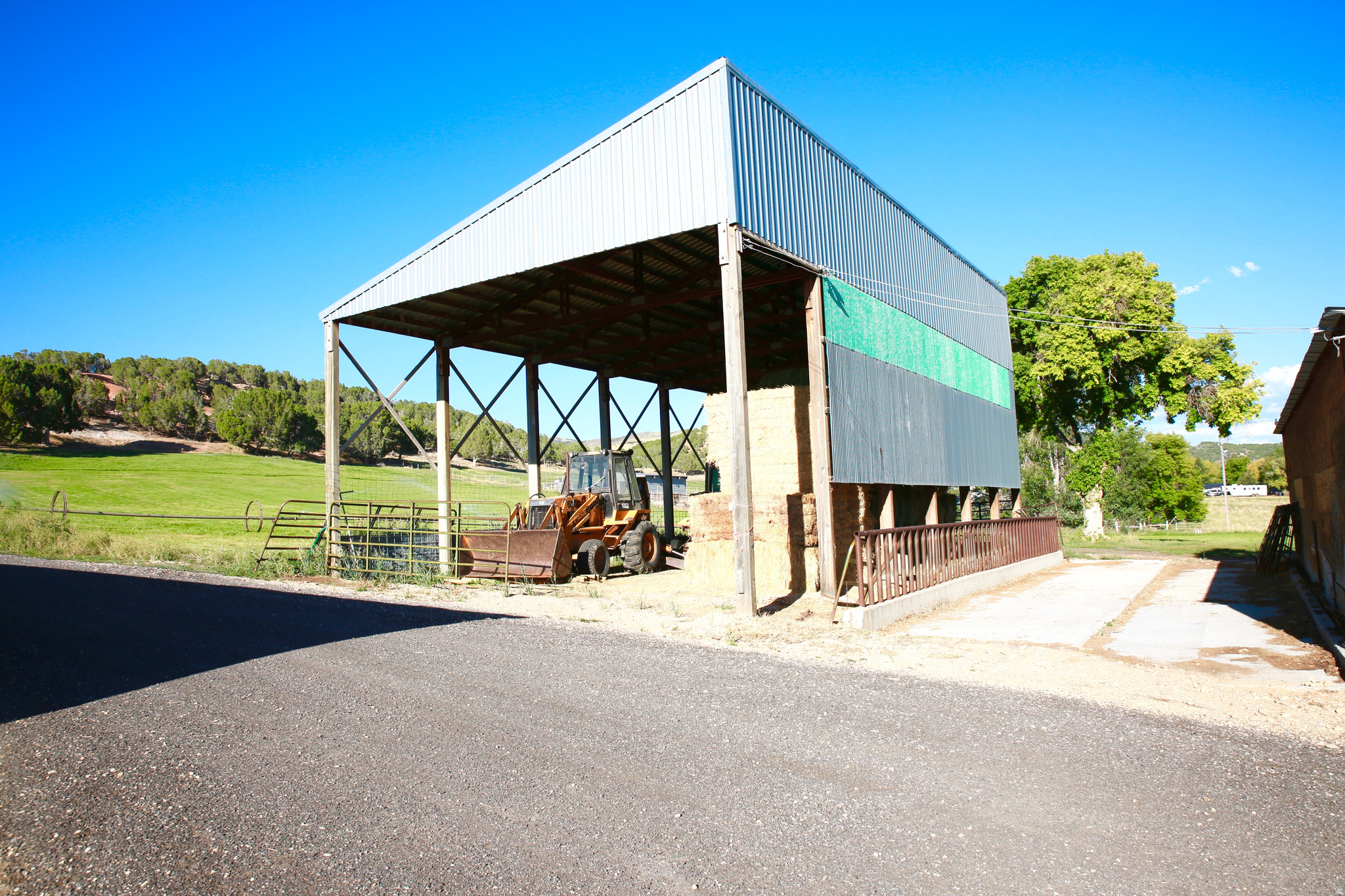 main property photo 7
