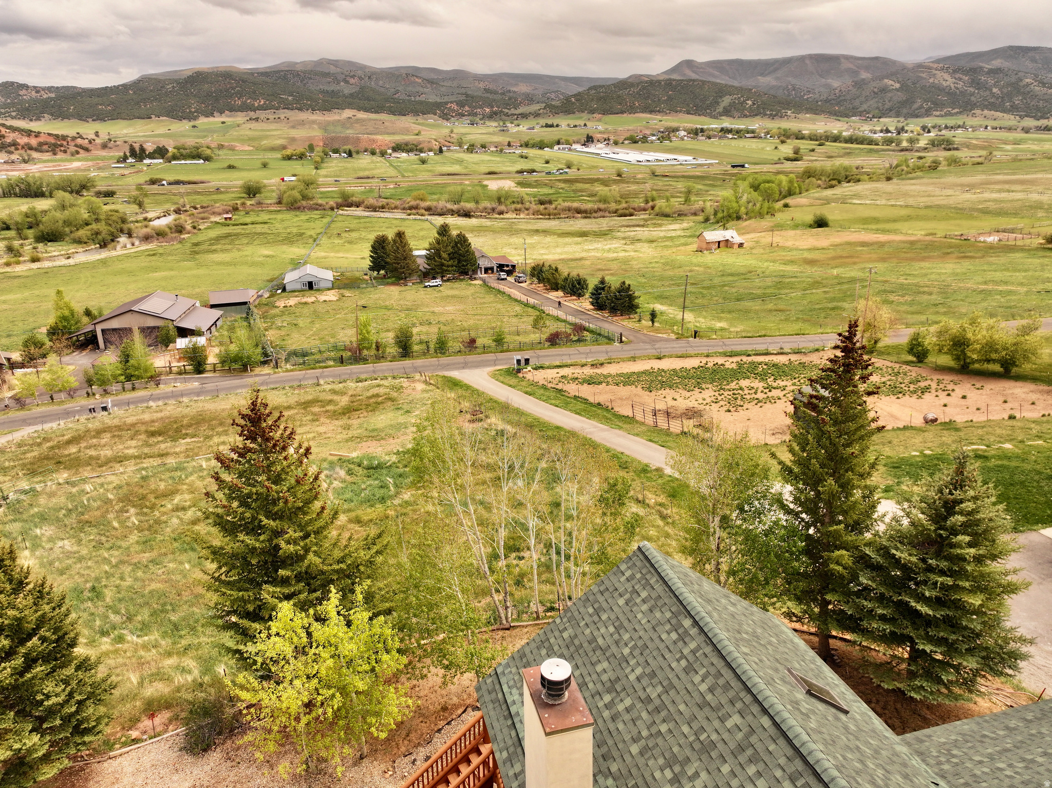 main property photo 41