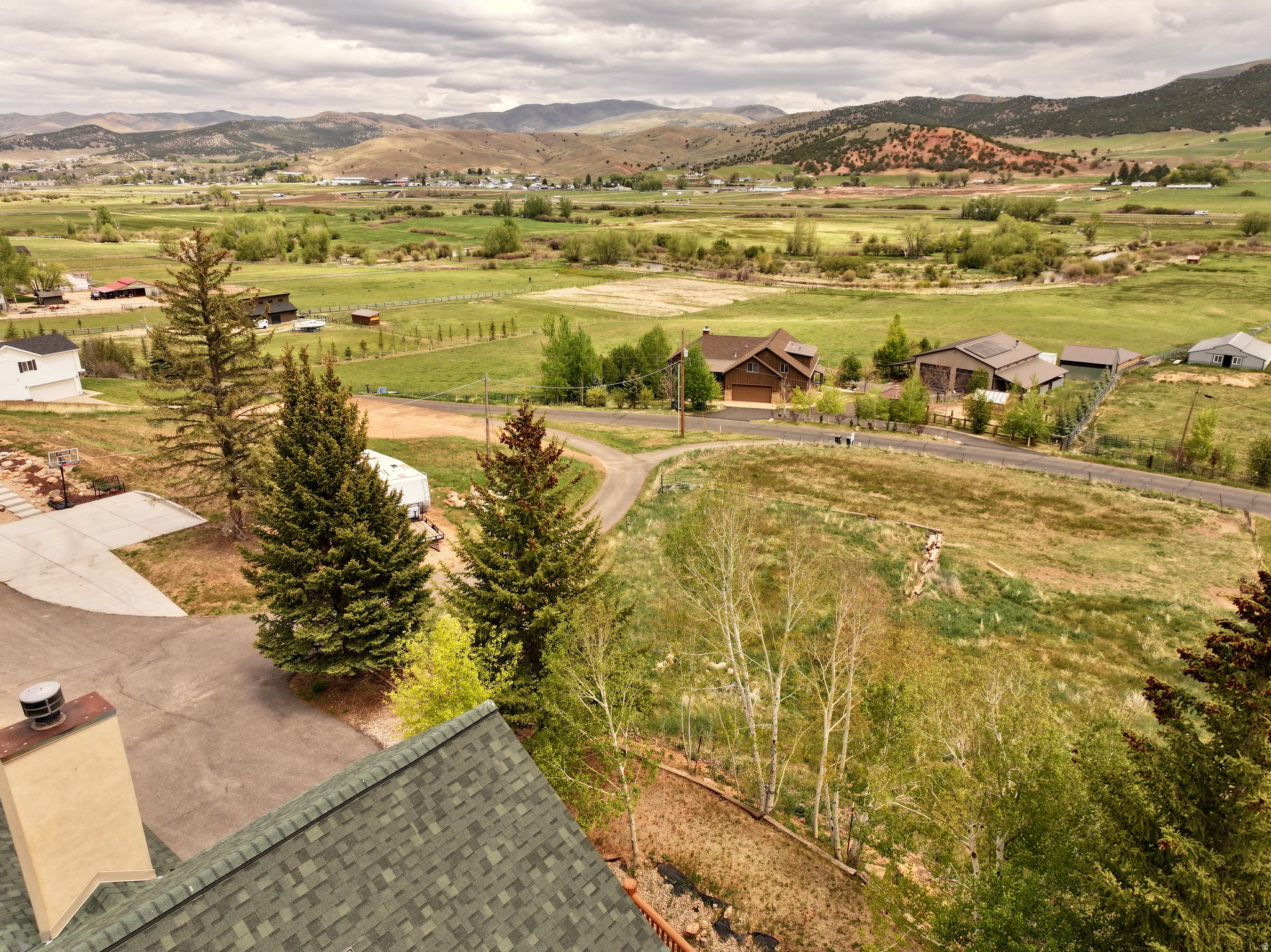 main property photo 45