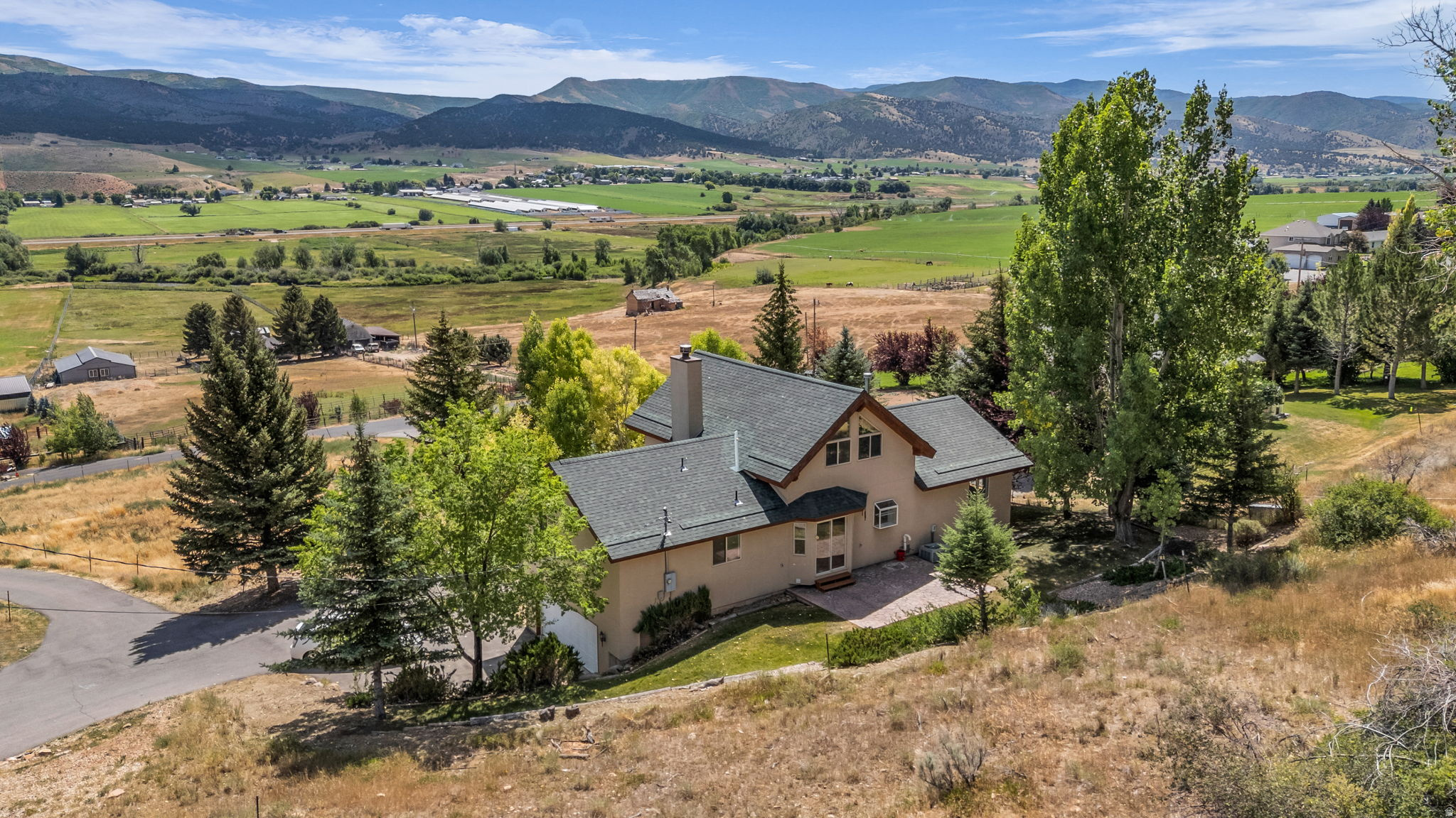 main property photo 50