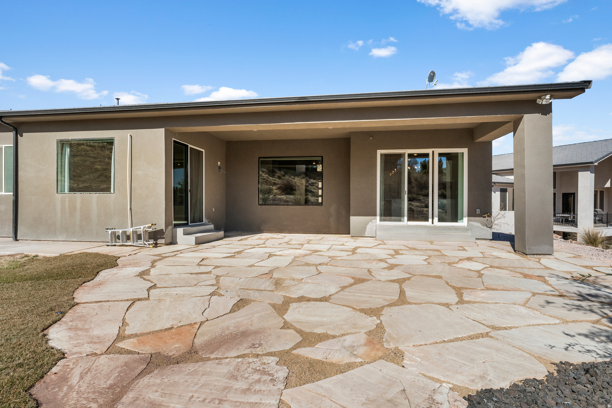 main property photo 29