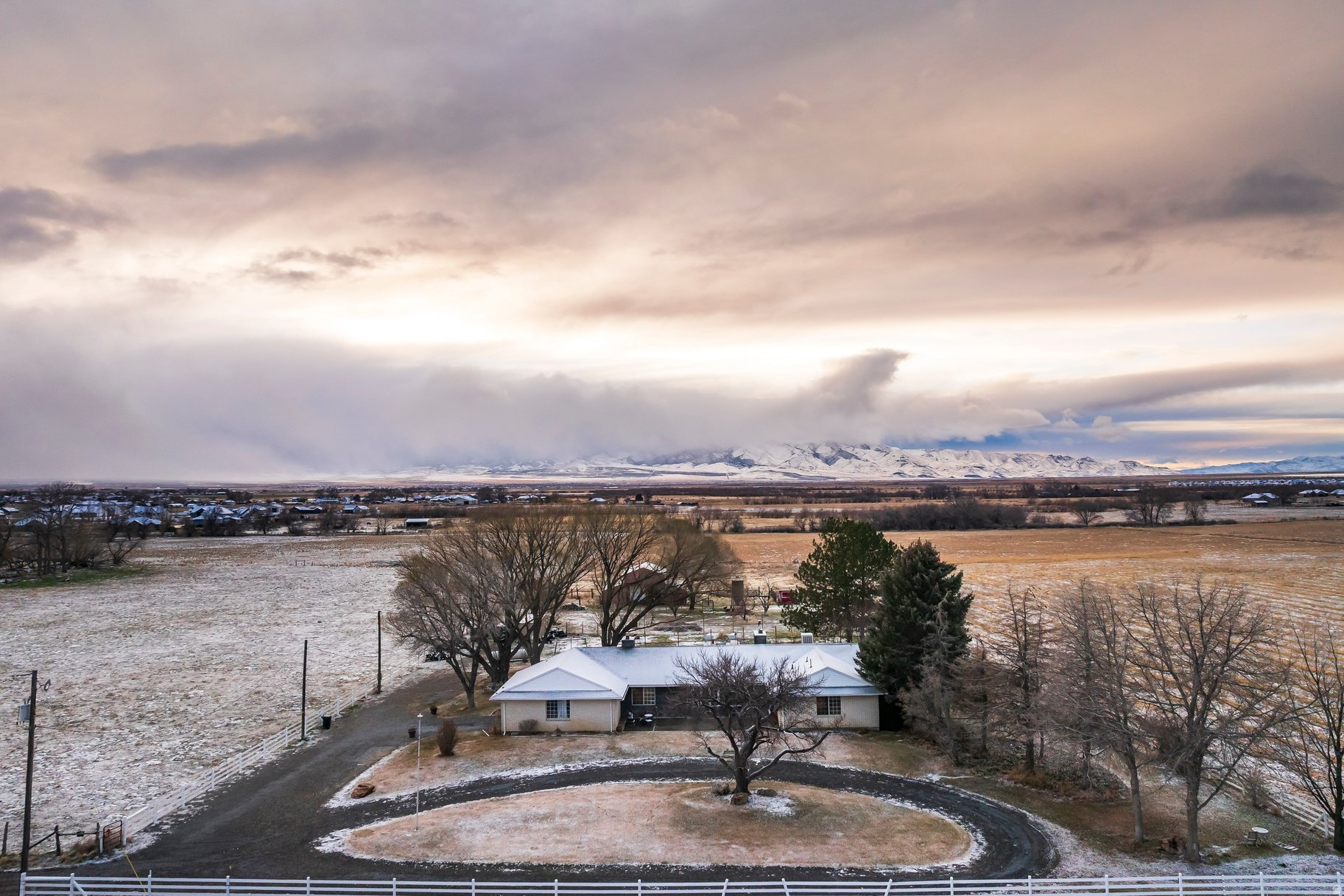 main property photo 30