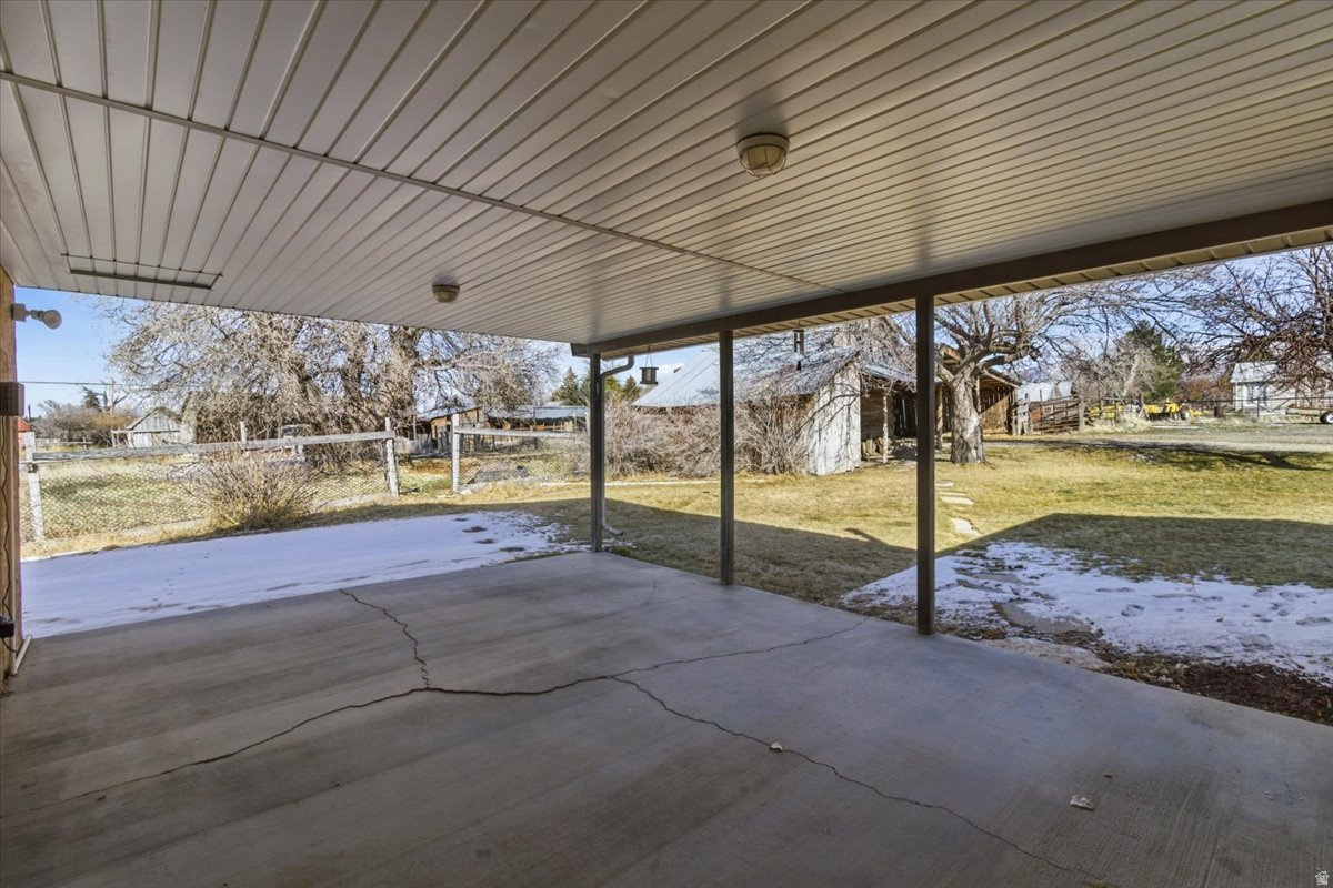 main property photo 50
