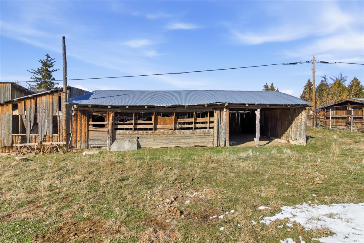 main property photo 51