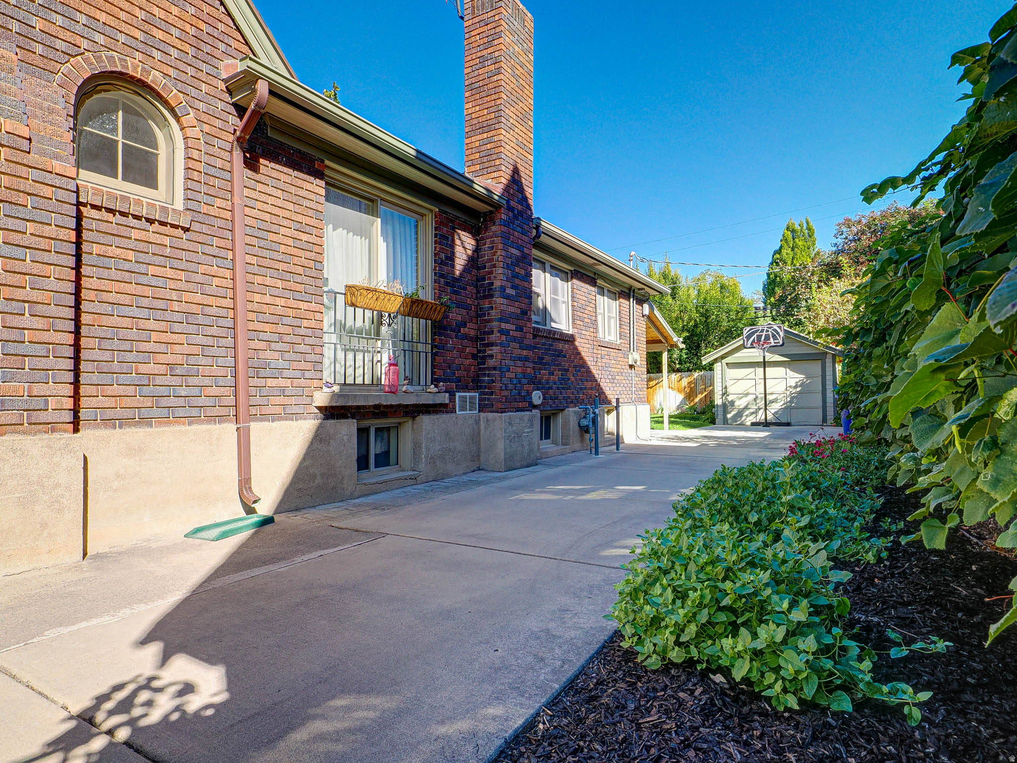 main property photo 46