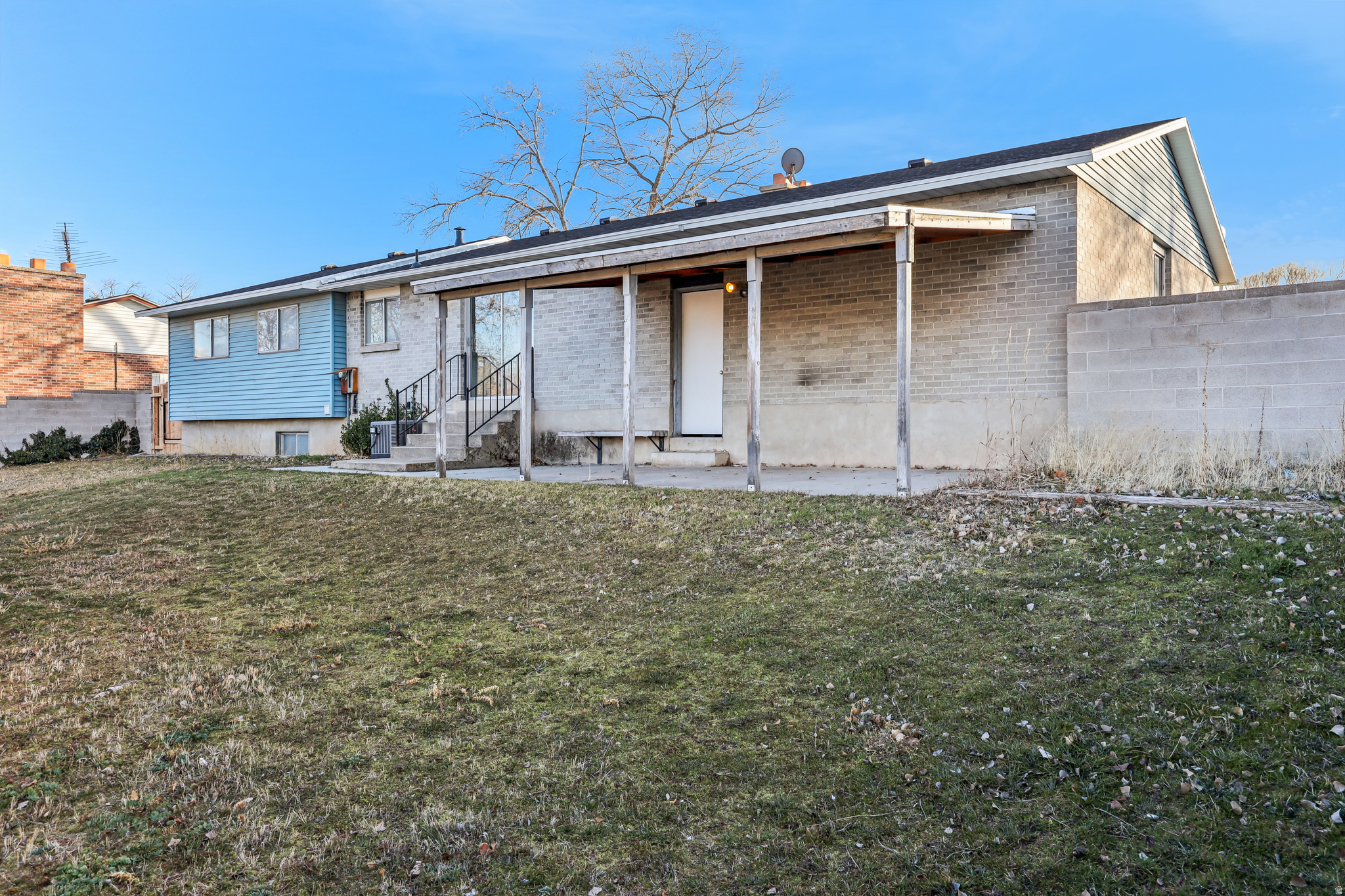 main property photo 9