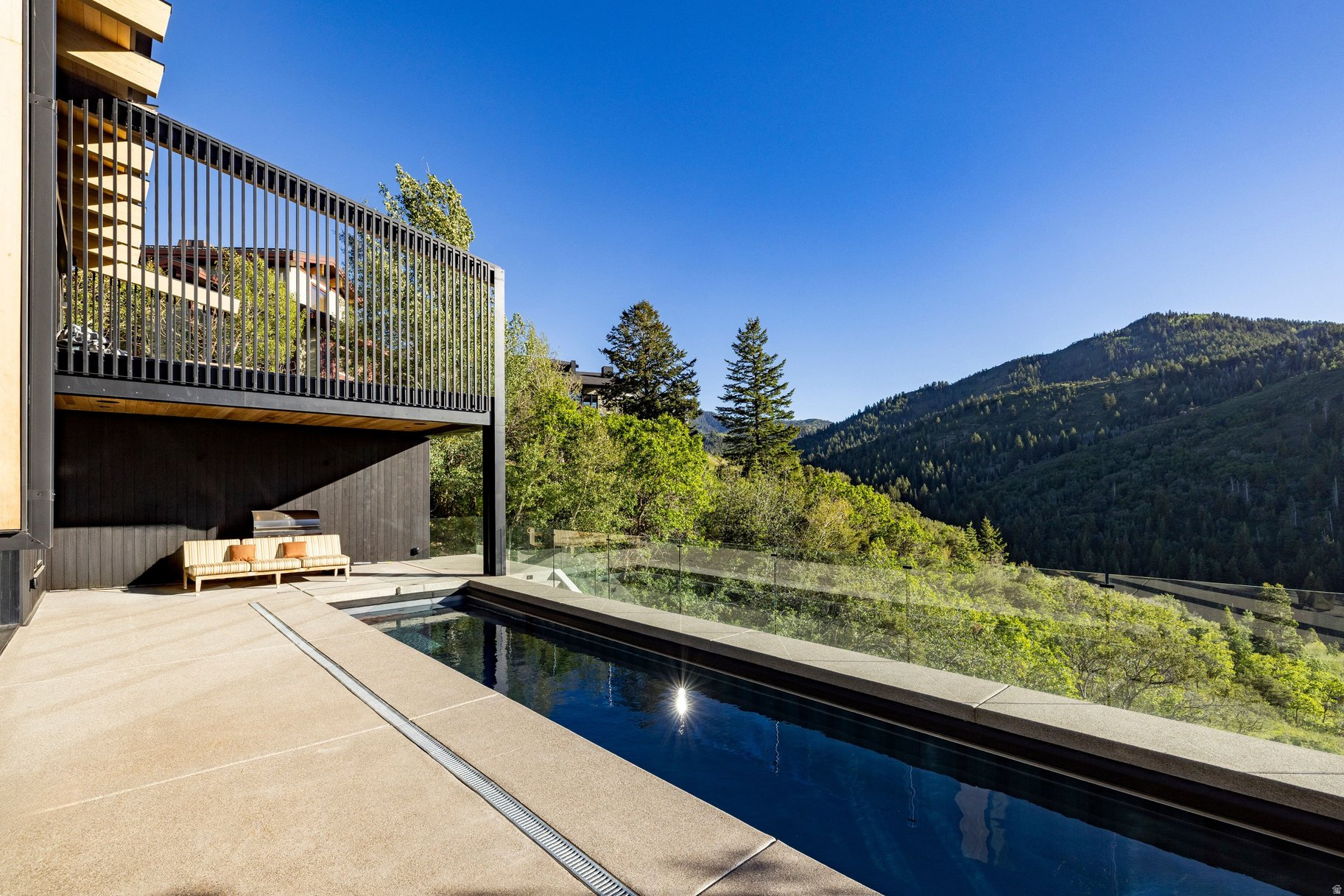main property photo 62