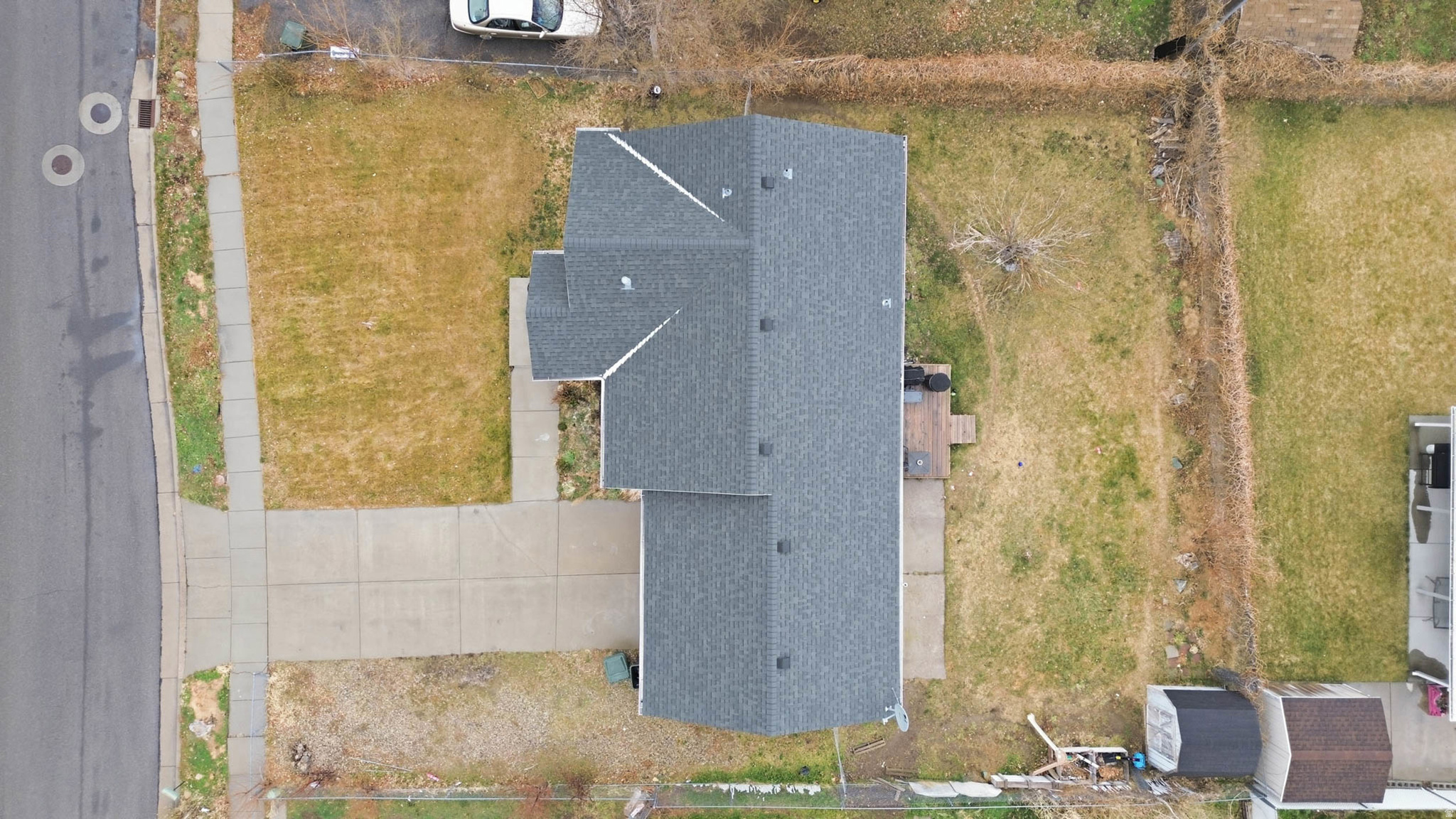 main property photo 41