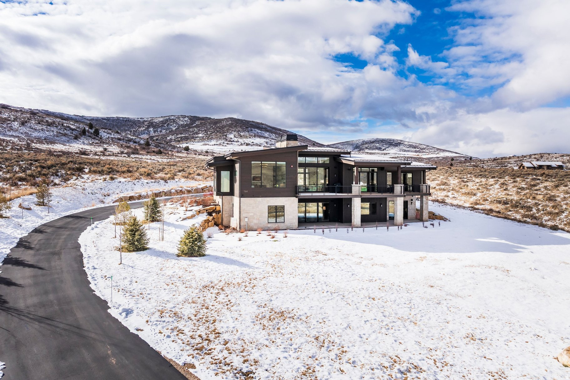 main property photo 80