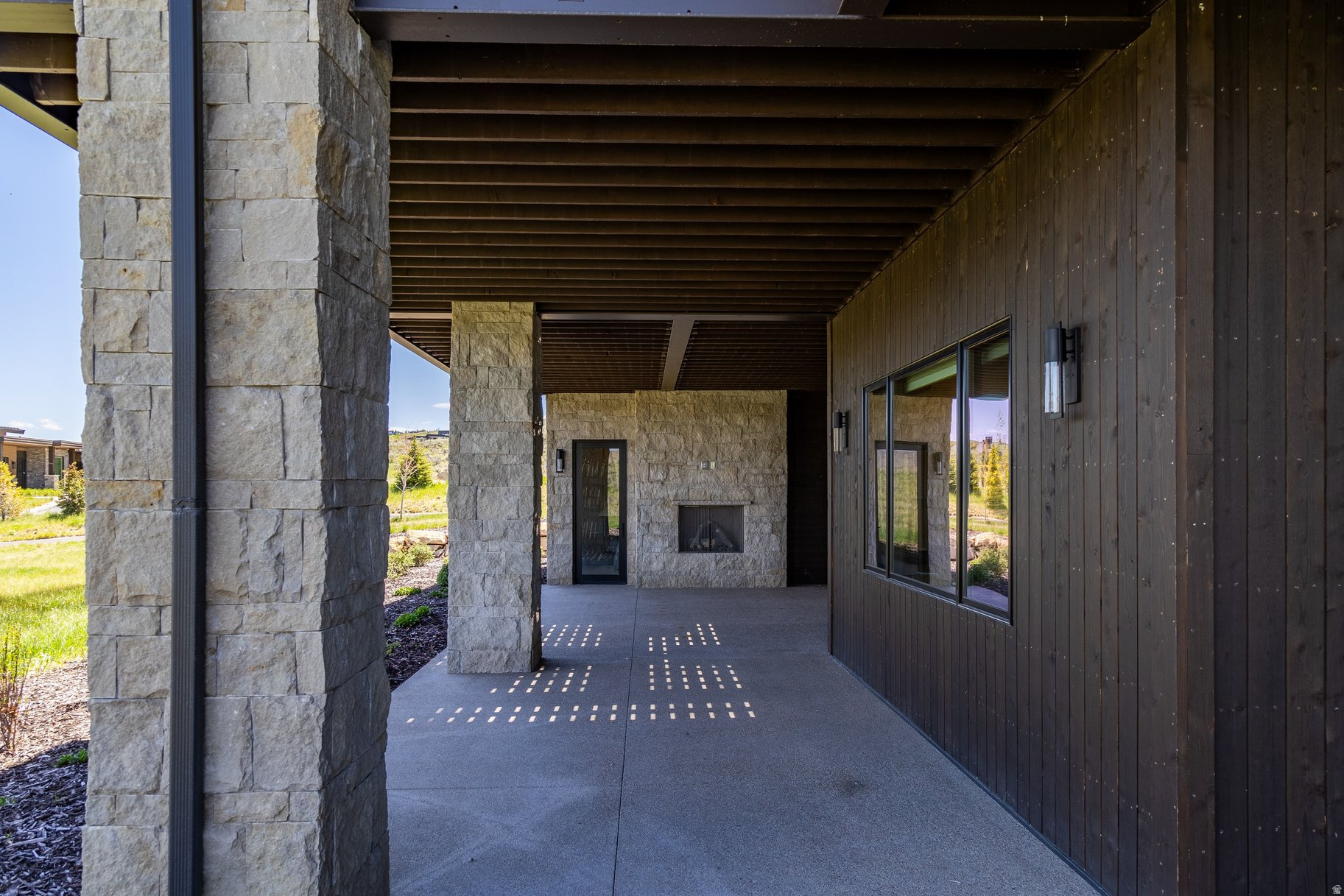 main property photo 85