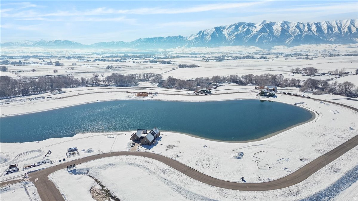 main property photo 10