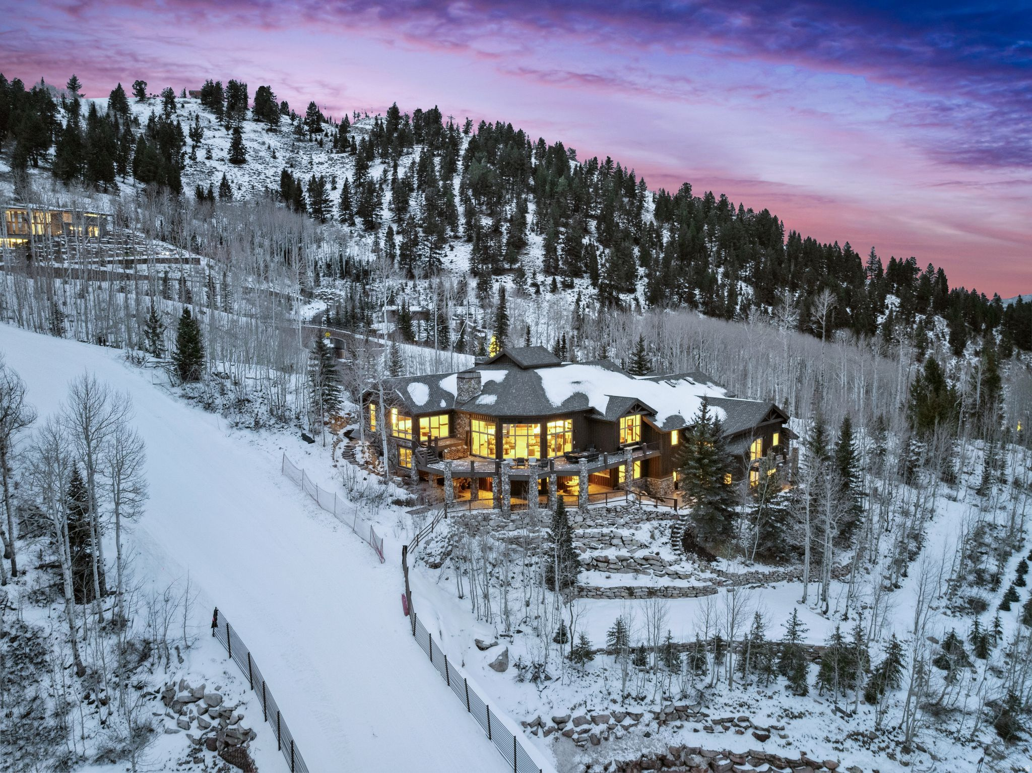main property photo 3